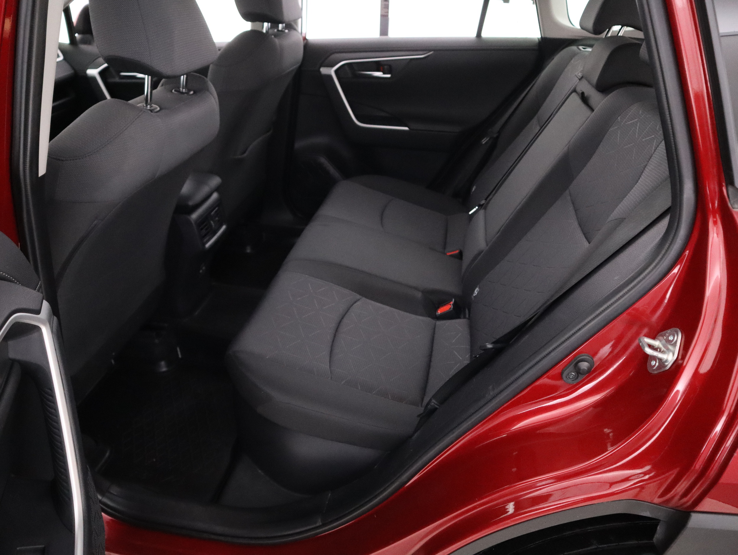 TOYOTA RAV4 16