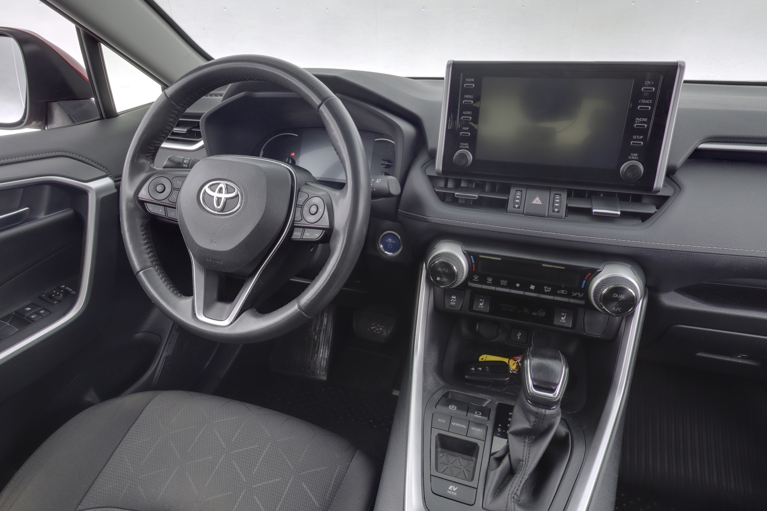 TOYOTA RAV4 8