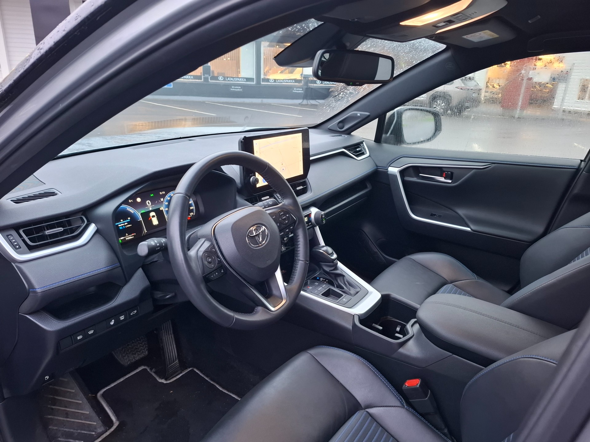 TOYOTA RAV4 2023