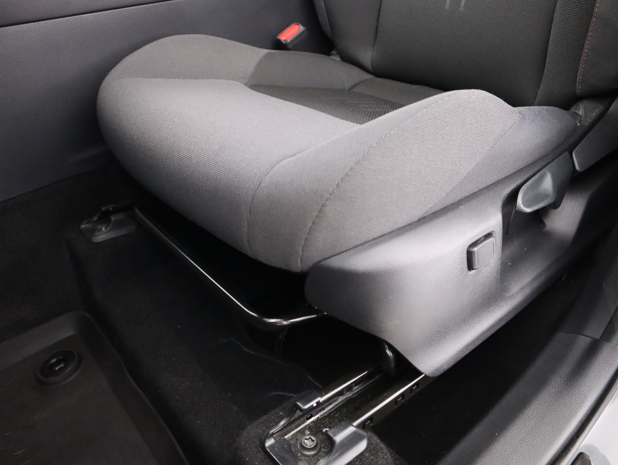 TOYOTA C-HR 2025