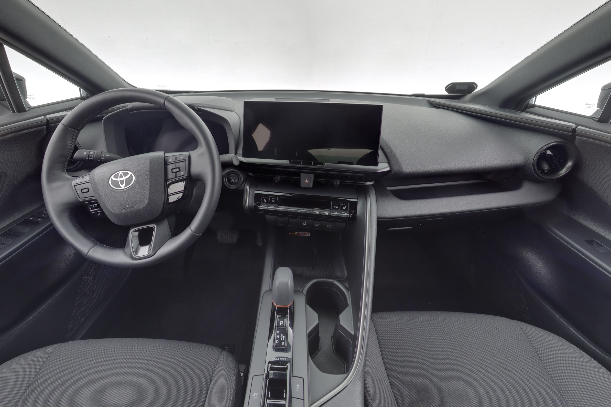 TOYOTA C-HR 2025