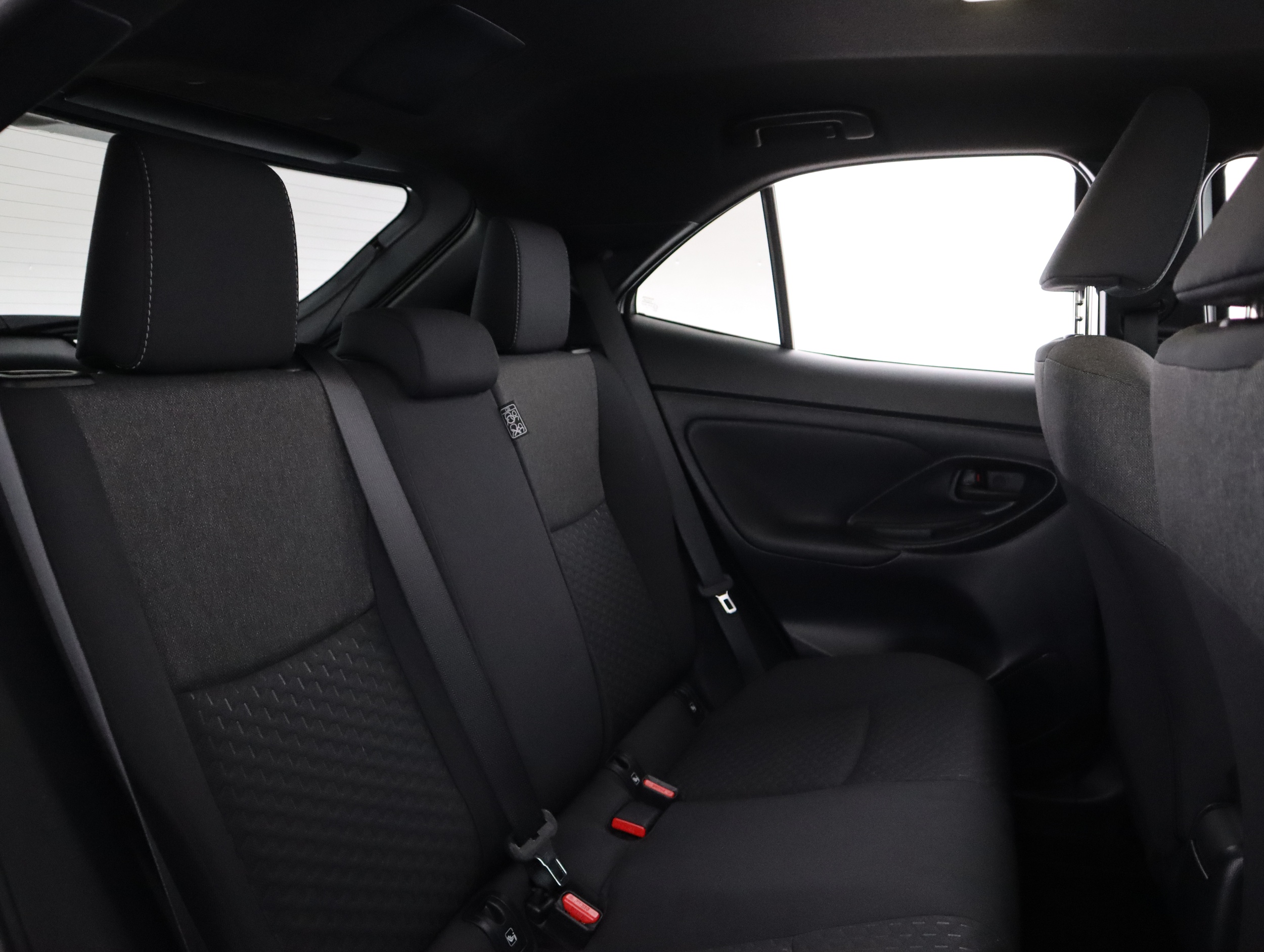 TOYOTA Yaris Cross 2025