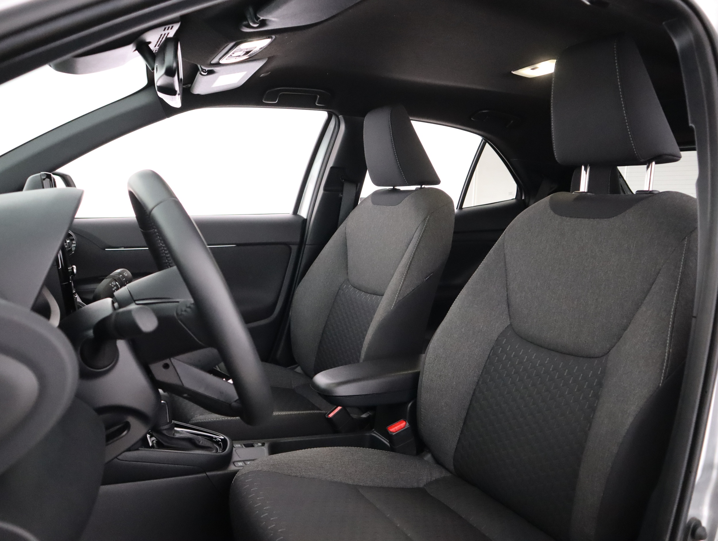 TOYOTA Yaris Cross 2025