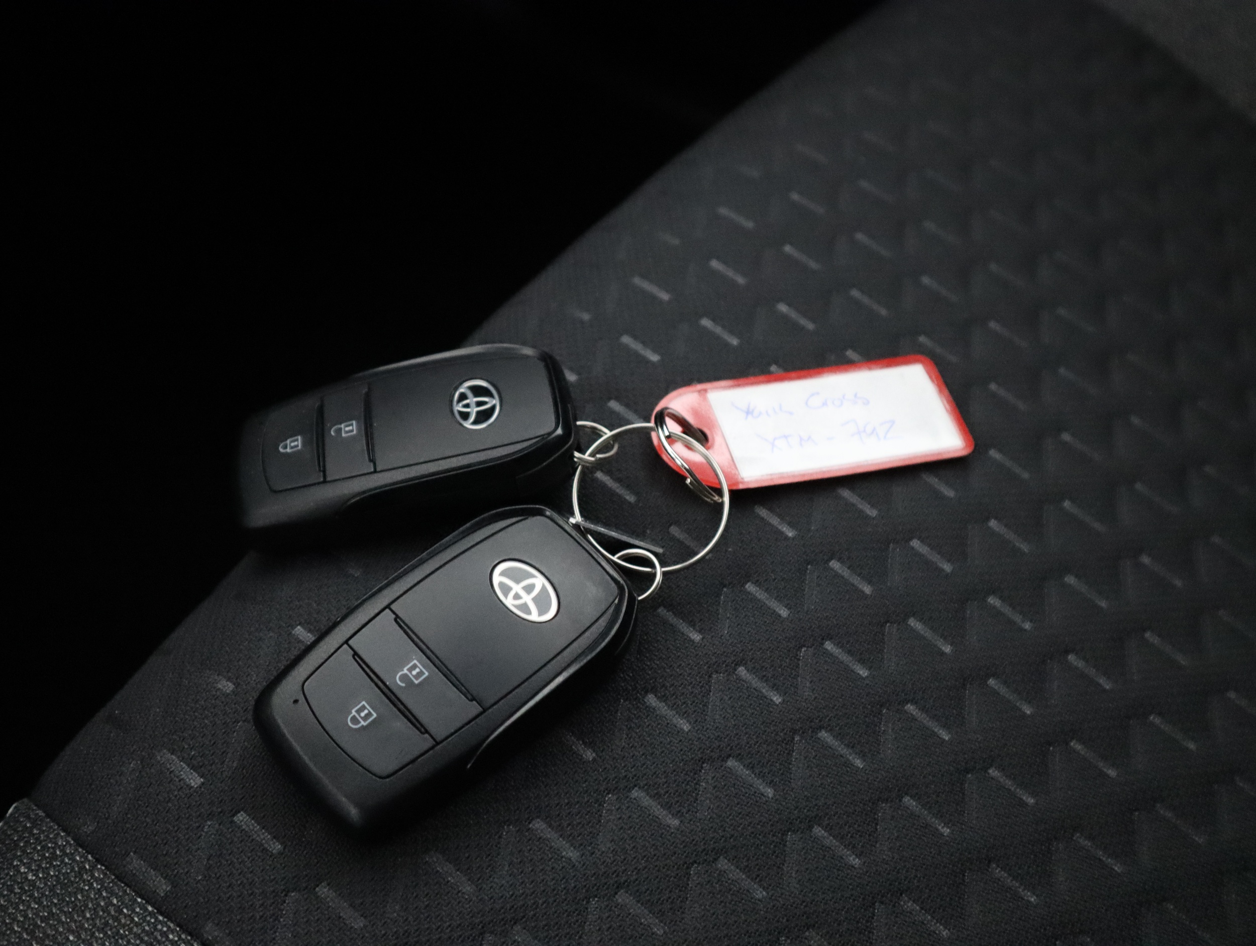 TOYOTA Yaris Cross 2025