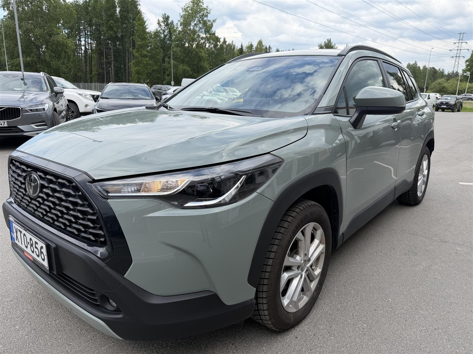 TOYOTA Corolla Cross 2025