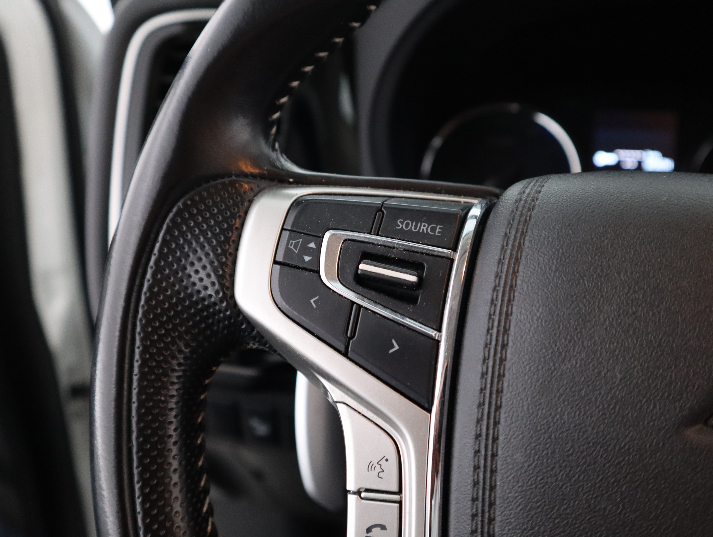 MITSUBISHI OUTLANDER PHEV 2021