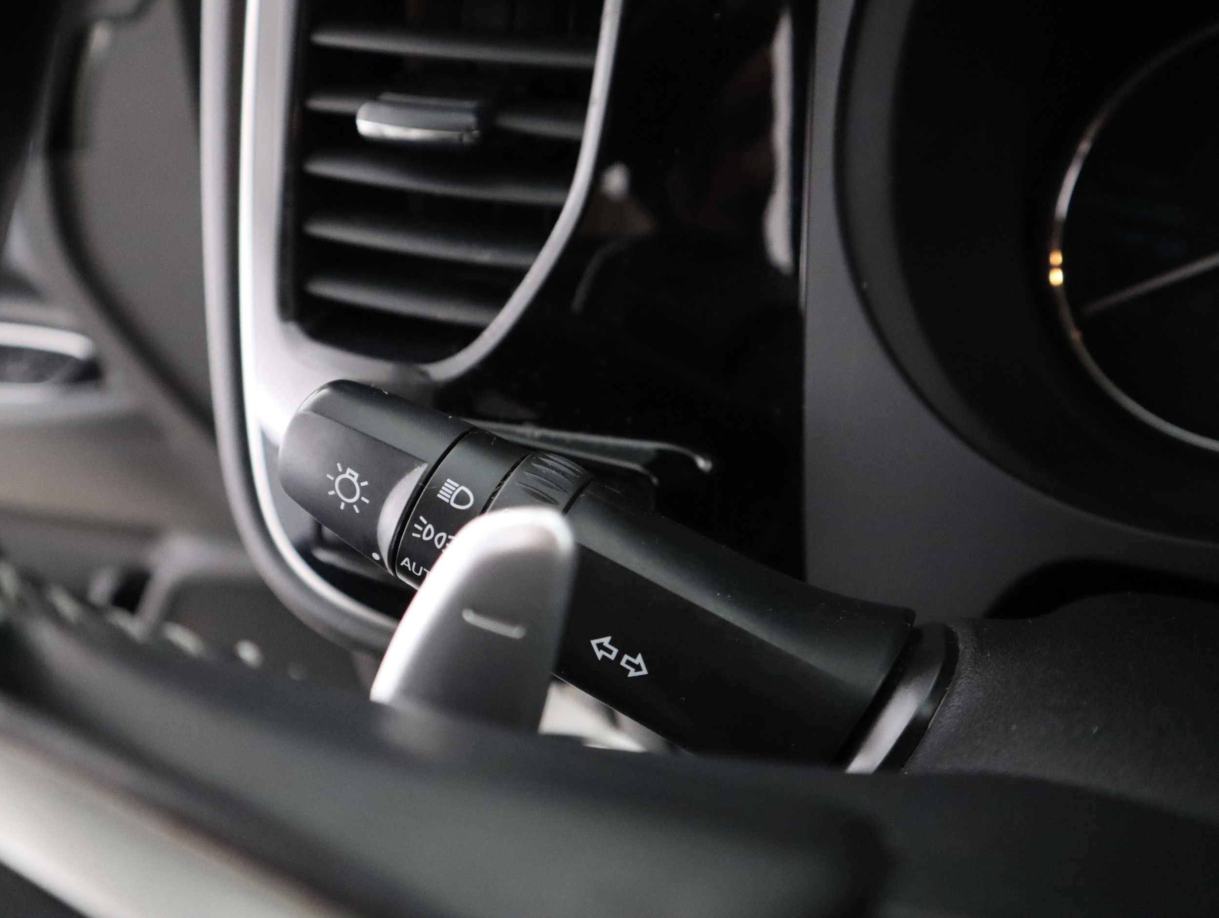 MITSUBISHI OUTLANDER PHEV 2021