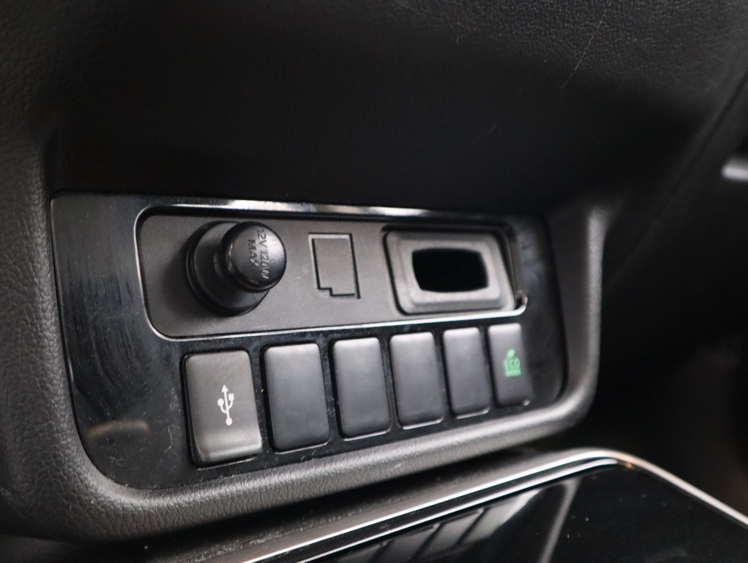 MITSUBISHI OUTLANDER PHEV 2021