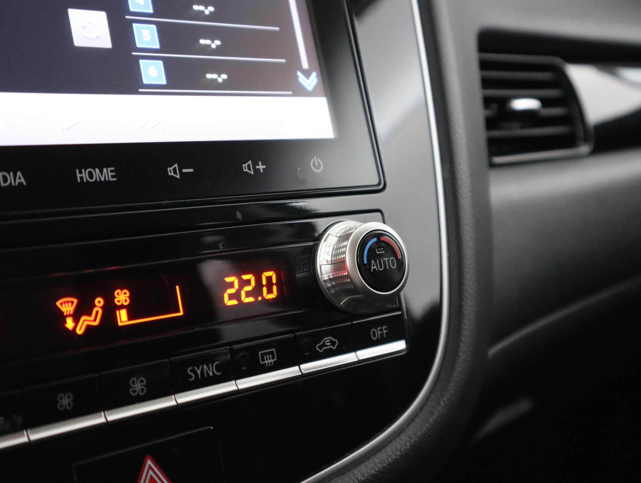 MITSUBISHI OUTLANDER PHEV 2021