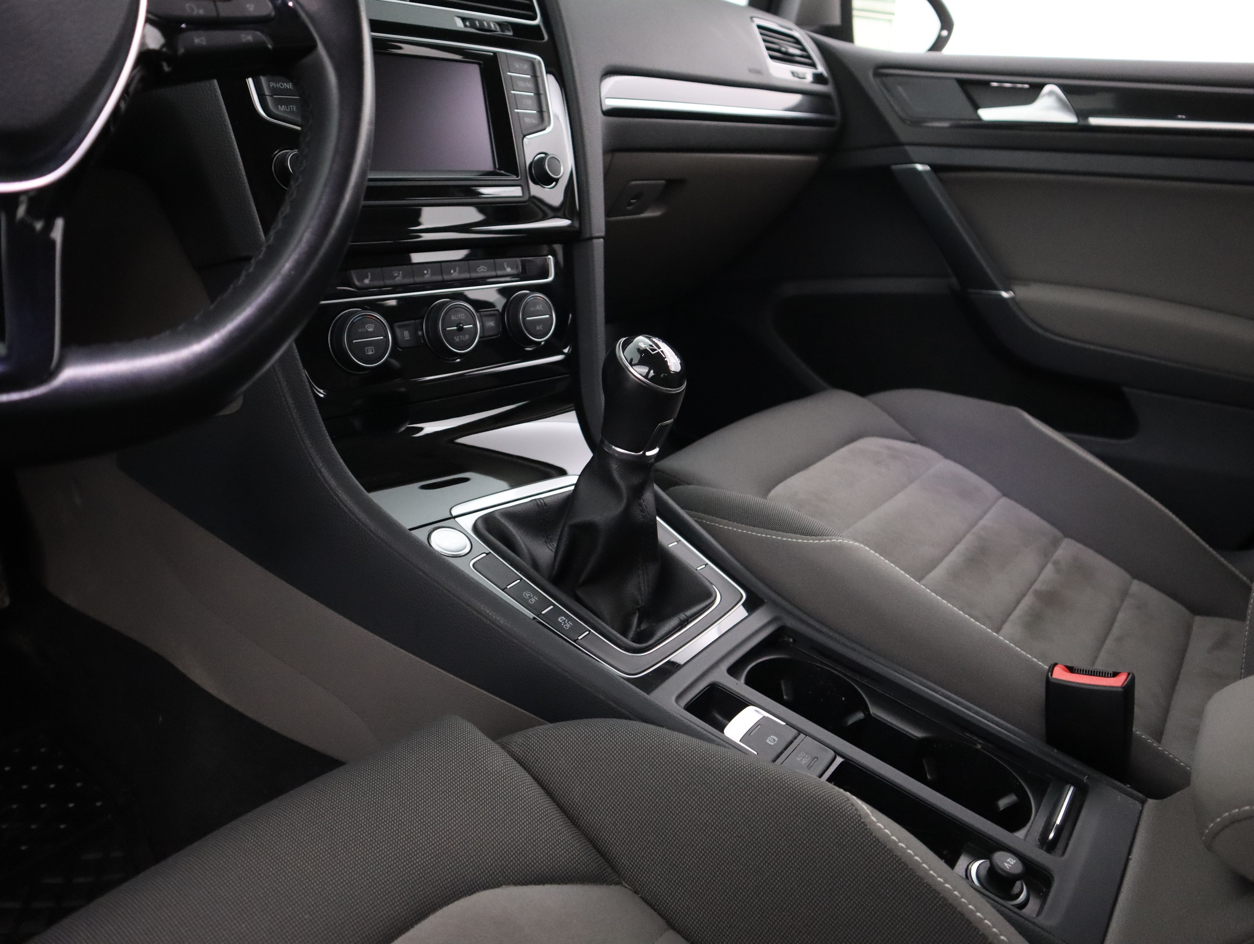 VOLKSWAGEN GOLF 2013
