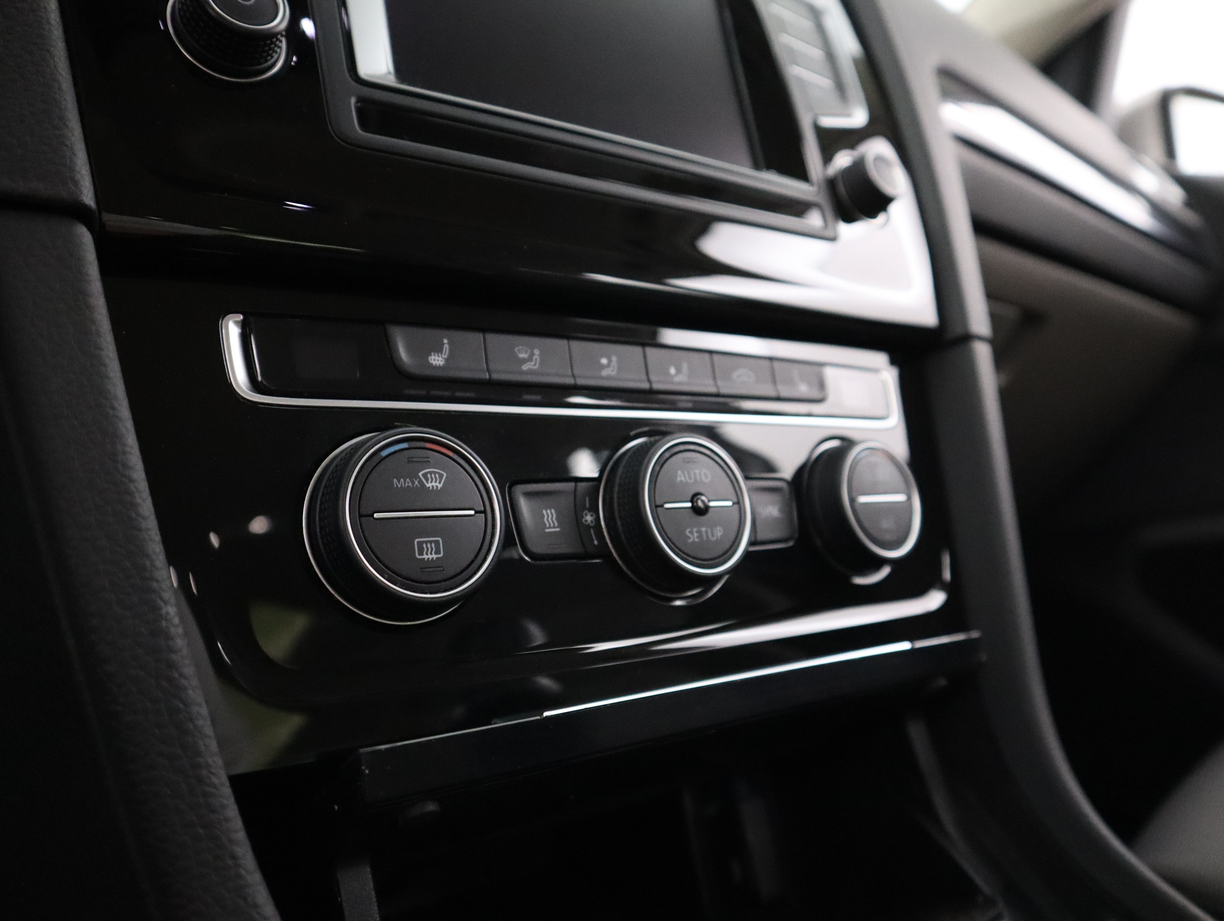 VOLKSWAGEN GOLF 2013