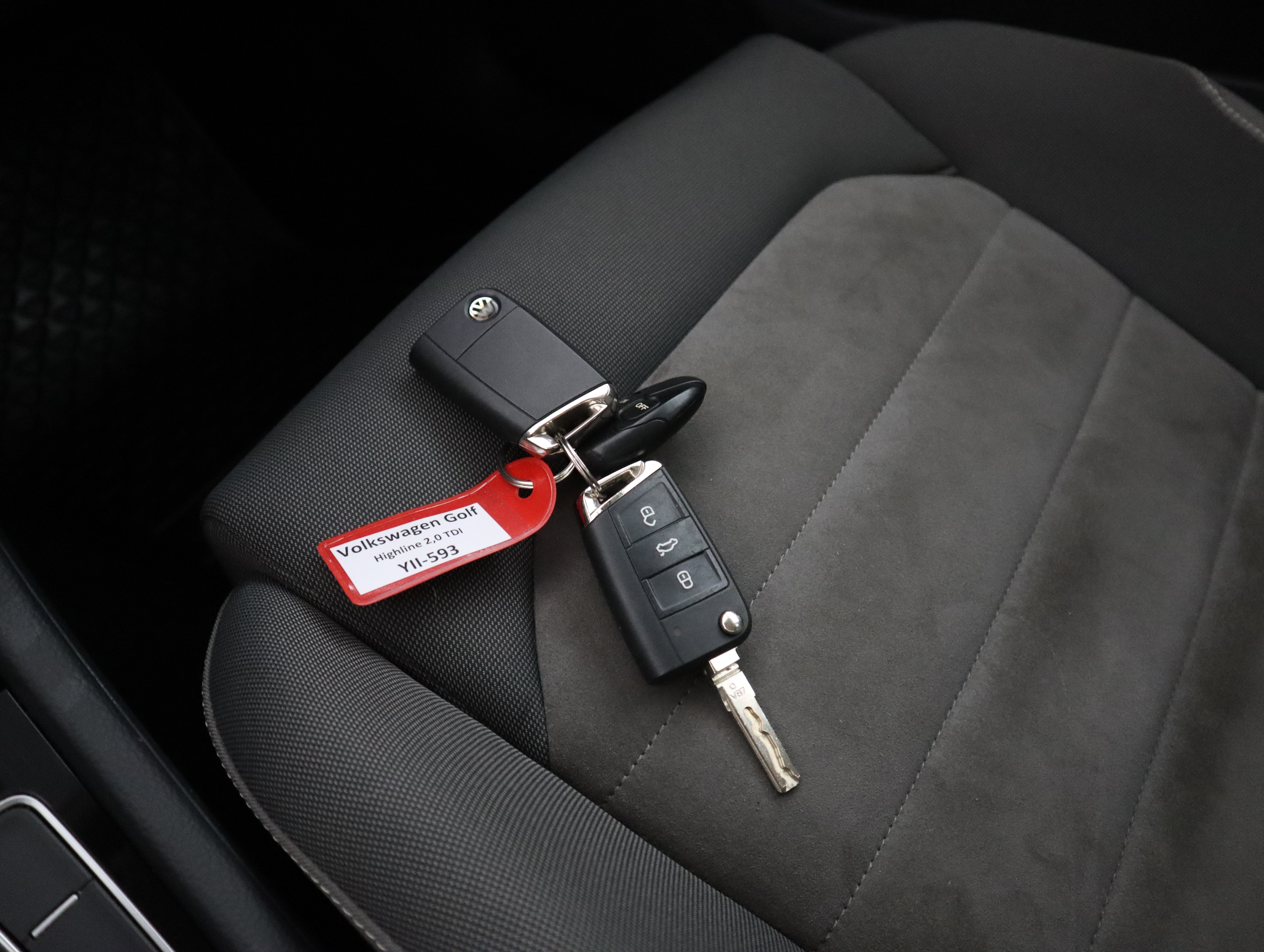 VOLKSWAGEN GOLF 2013