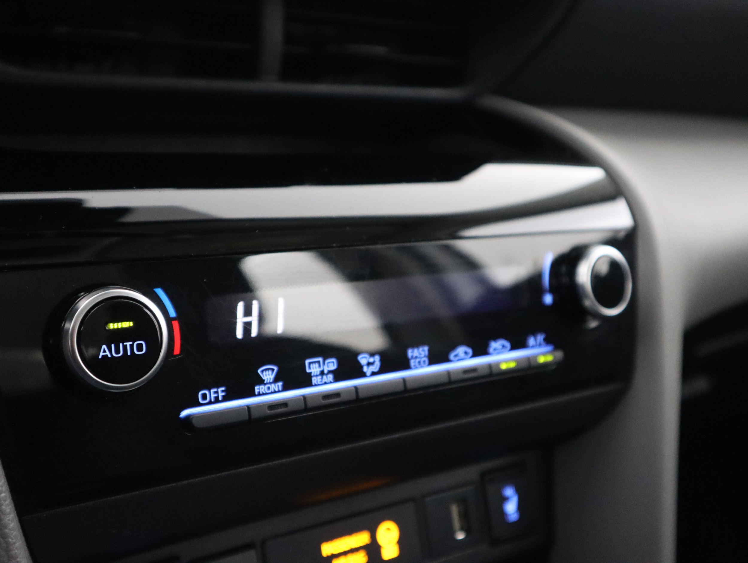 TOYOTA Yaris Cross 2022