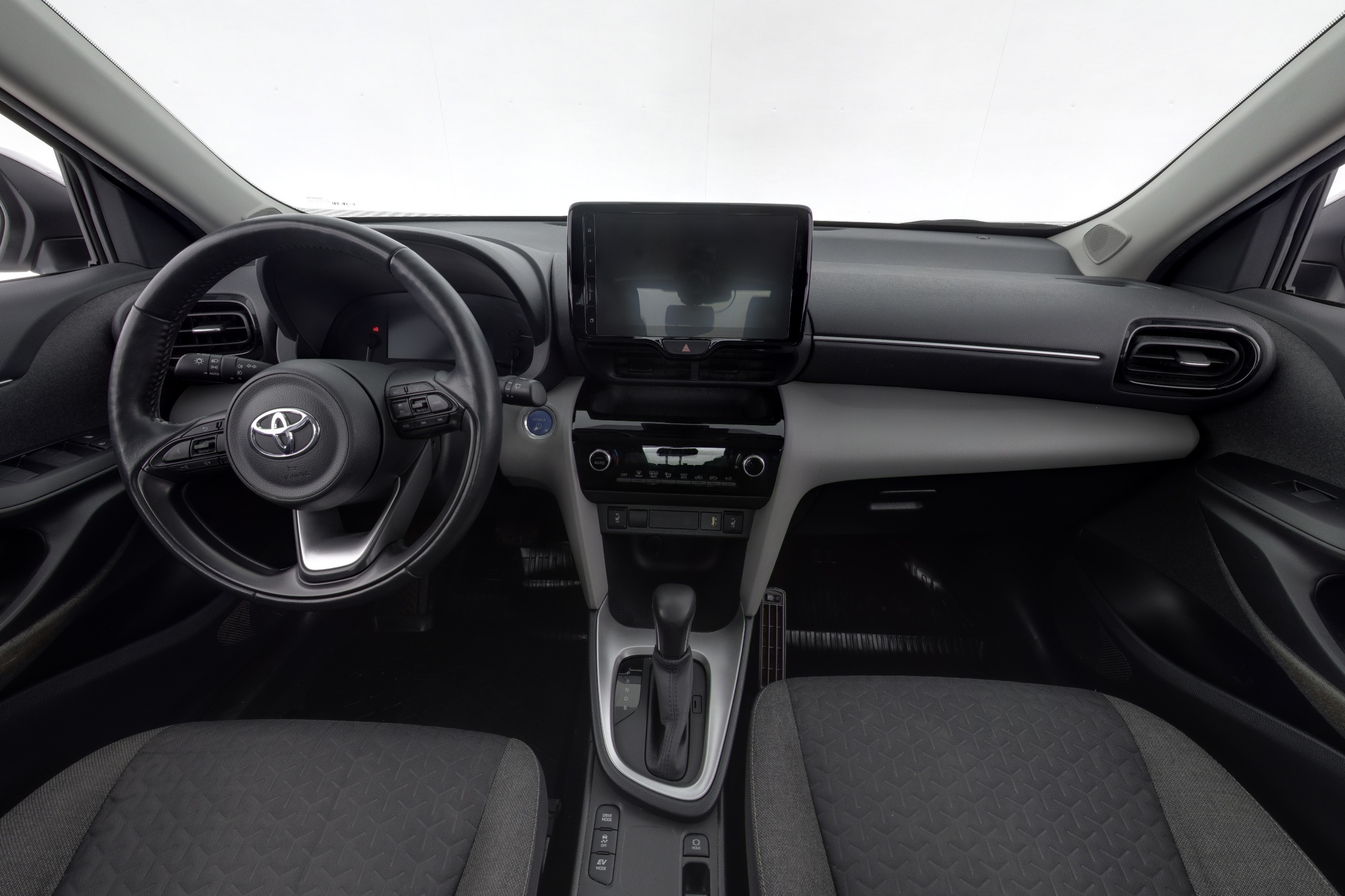 TOYOTA Yaris Cross 2022