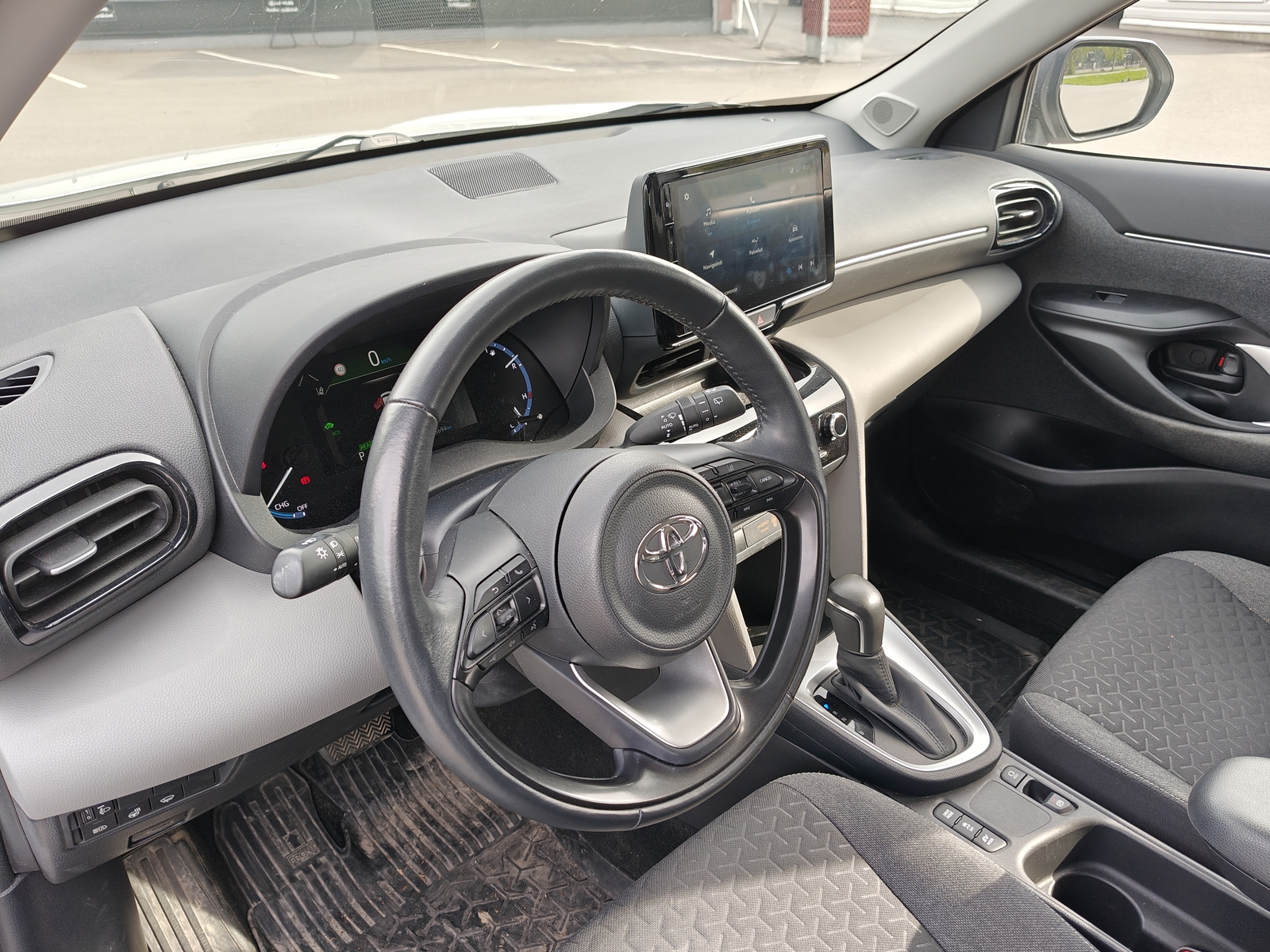 TOYOTA Yaris Cross 2022