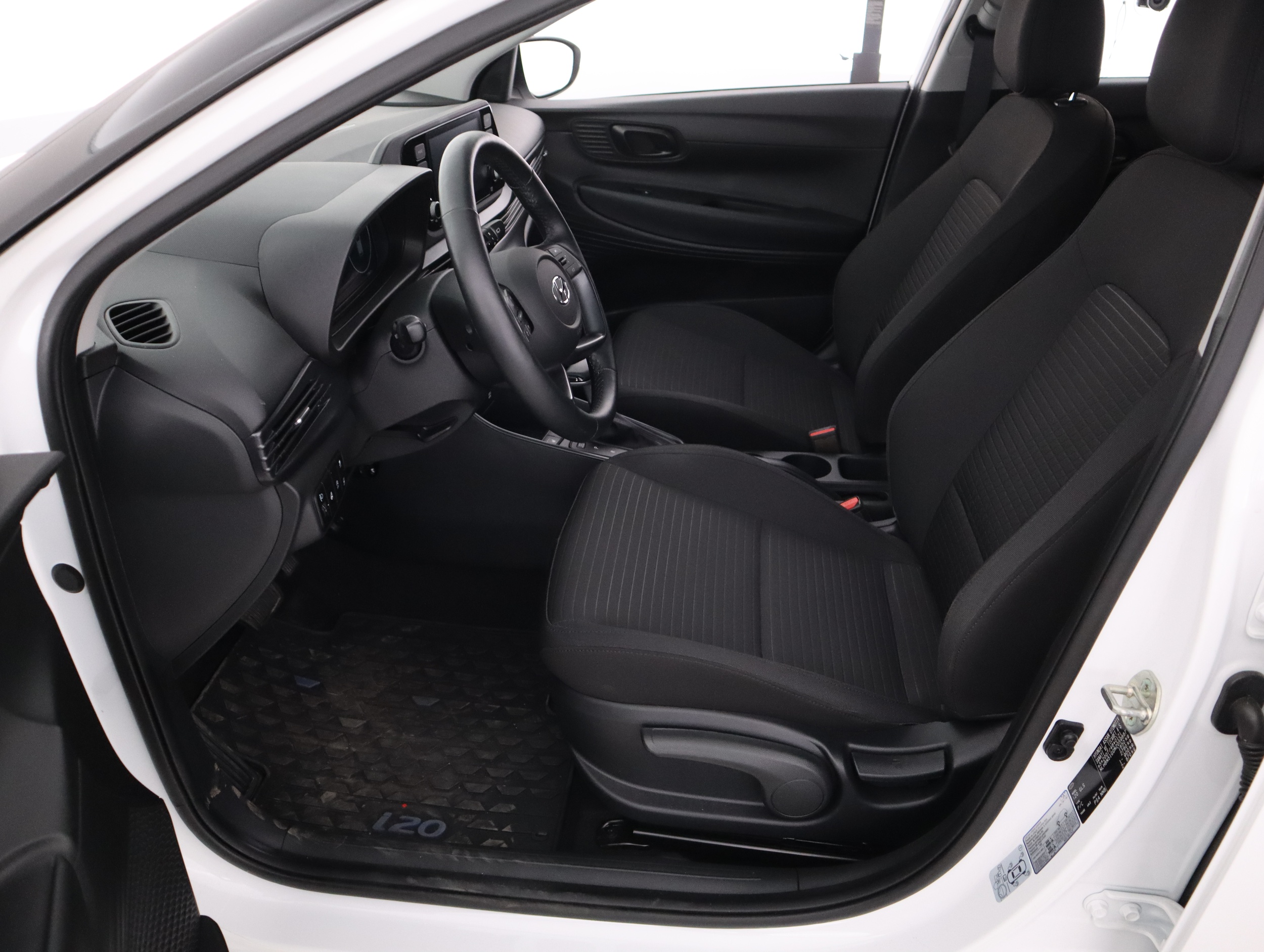 HYUNDAI i20 Hatchback 2021