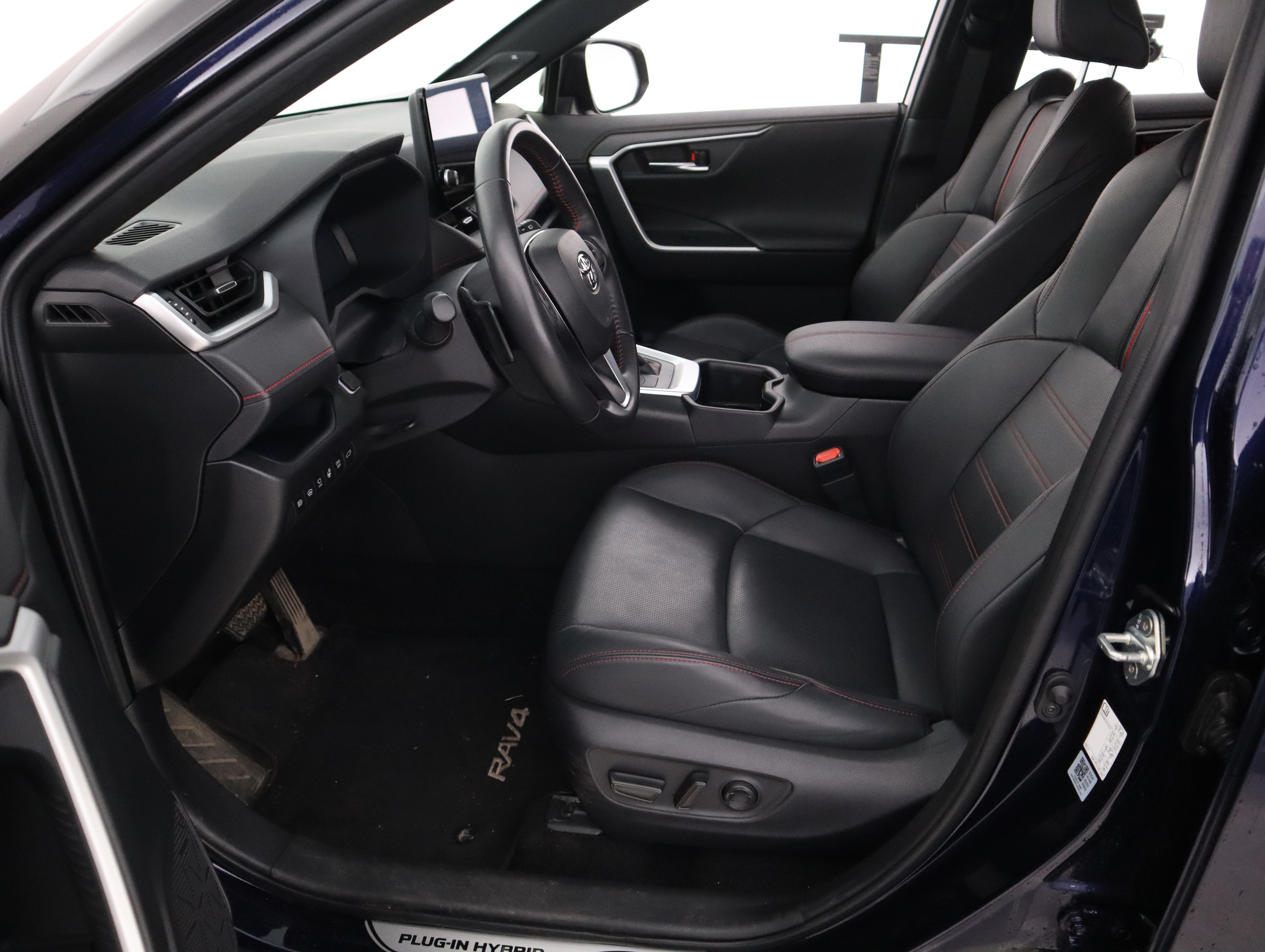 TOYOTA RAV4 Plug-in 2024