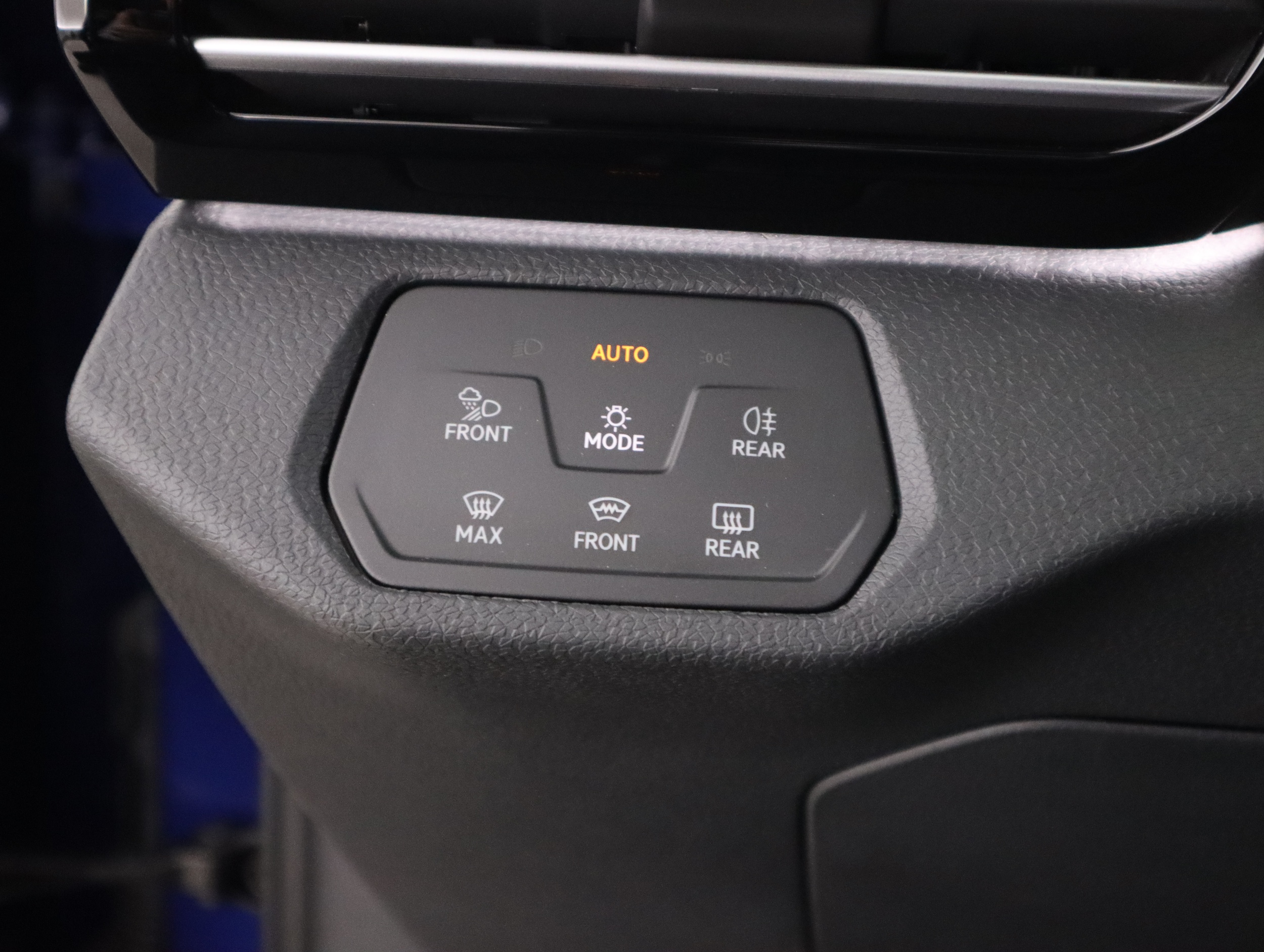 VOLKSWAGEN ID.4 2025