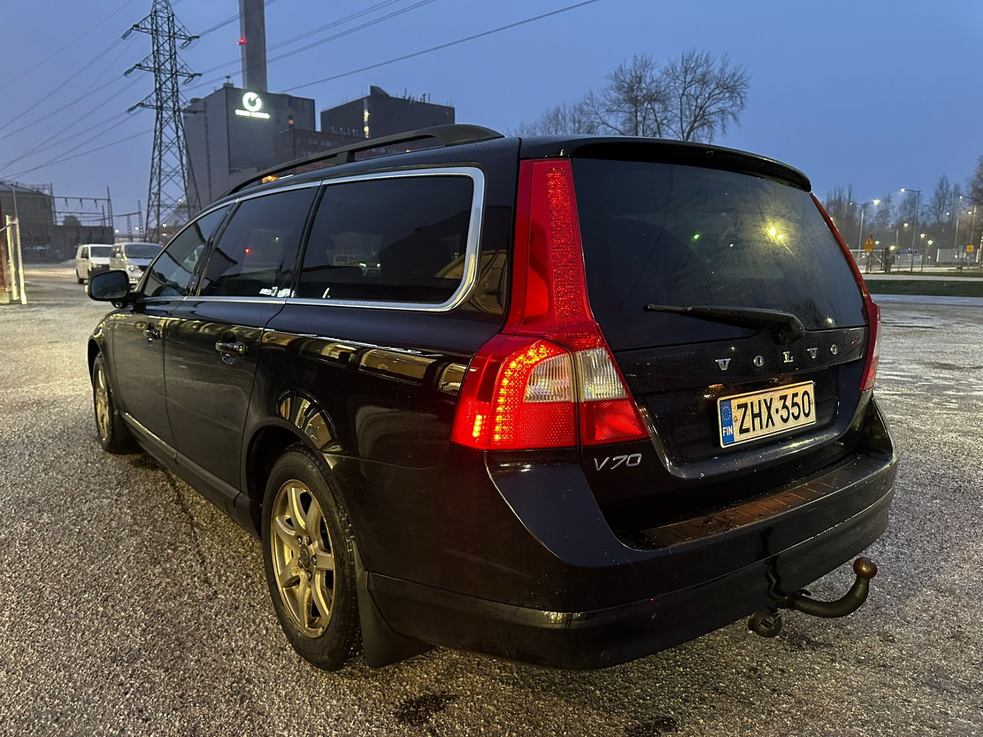 VOLVO V70 2009
