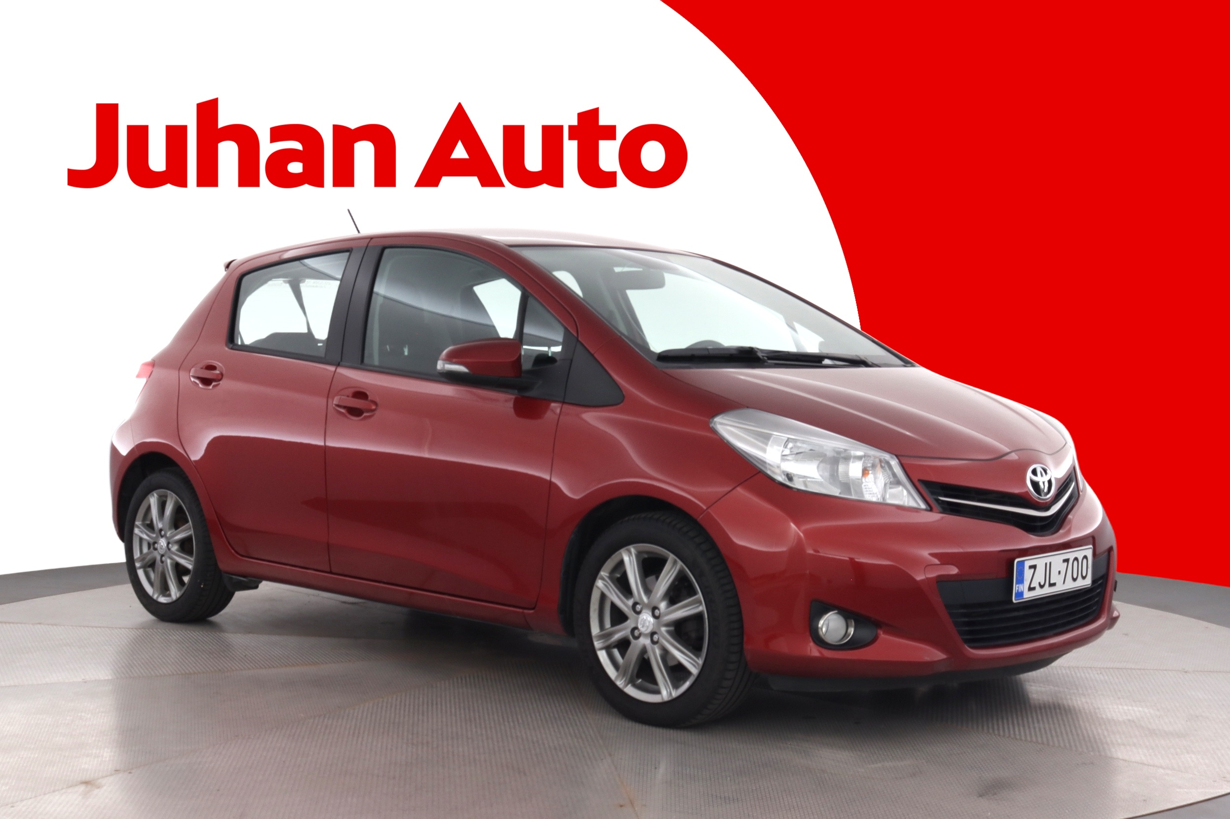 TOYOTA Yaris 2012
