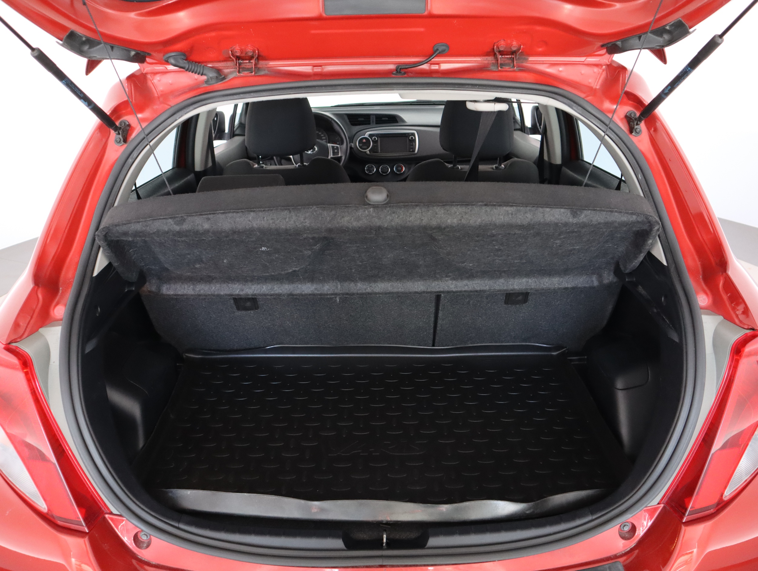 TOYOTA Yaris 2012