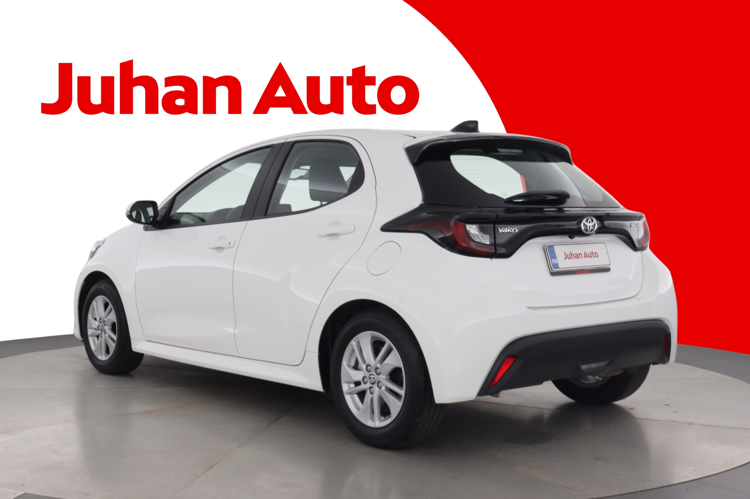 TOYOTA Yaris 2025