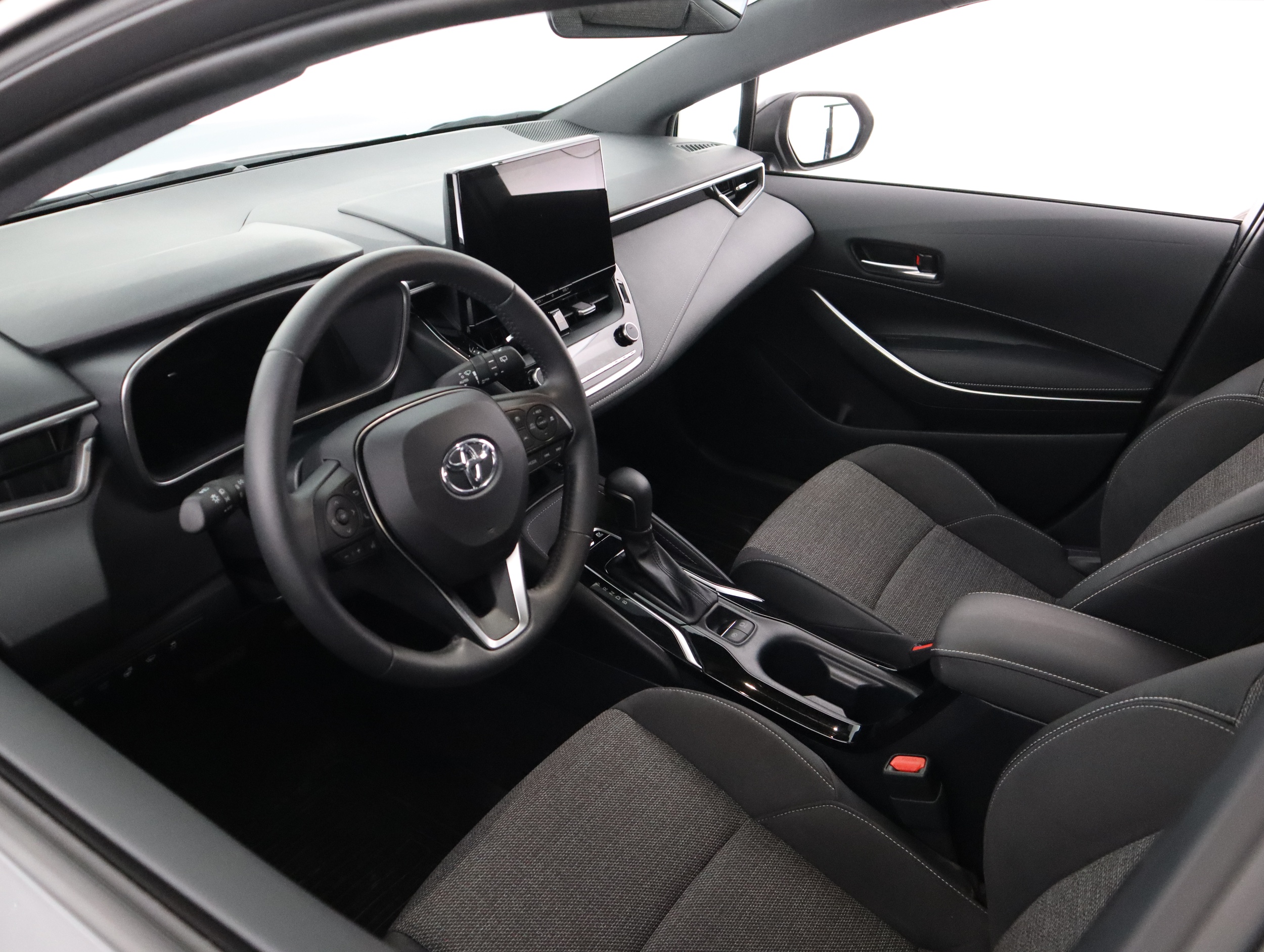 TOYOTA Corolla 2025
