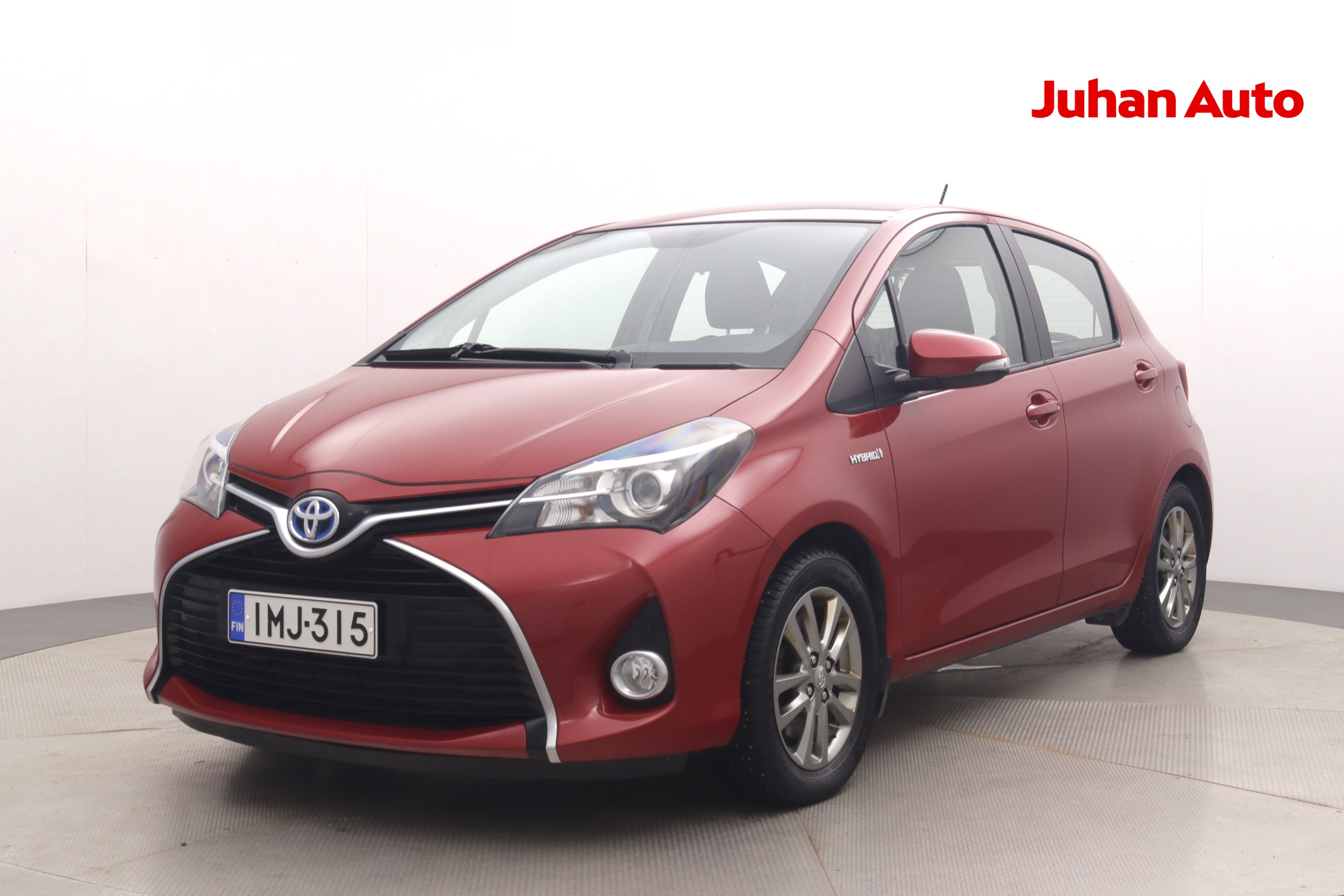 TOYOTA Yaris 2016