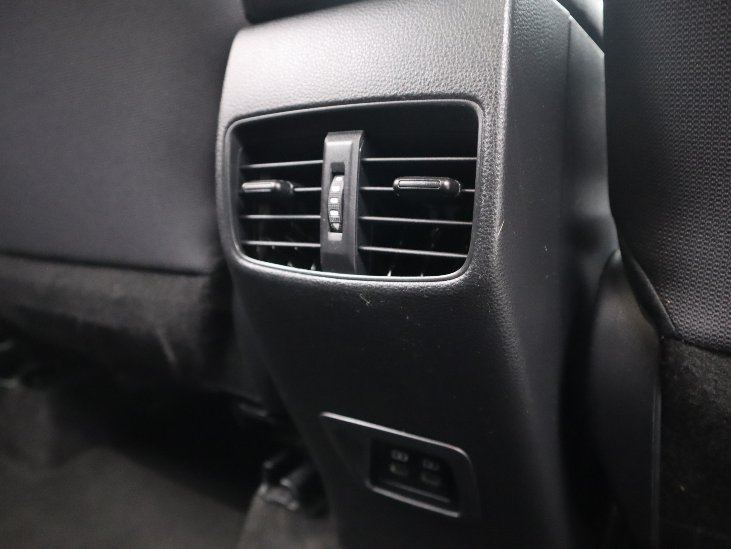 TOYOTA Corolla Cross 2023