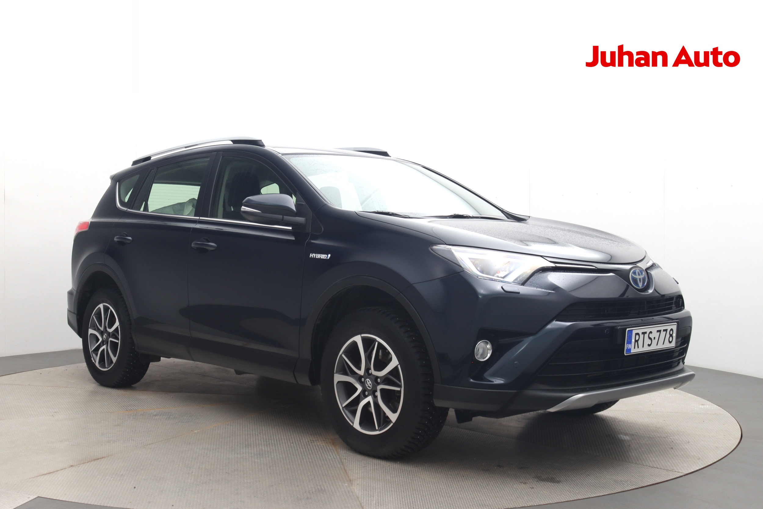TOYOTA RAV4 2018