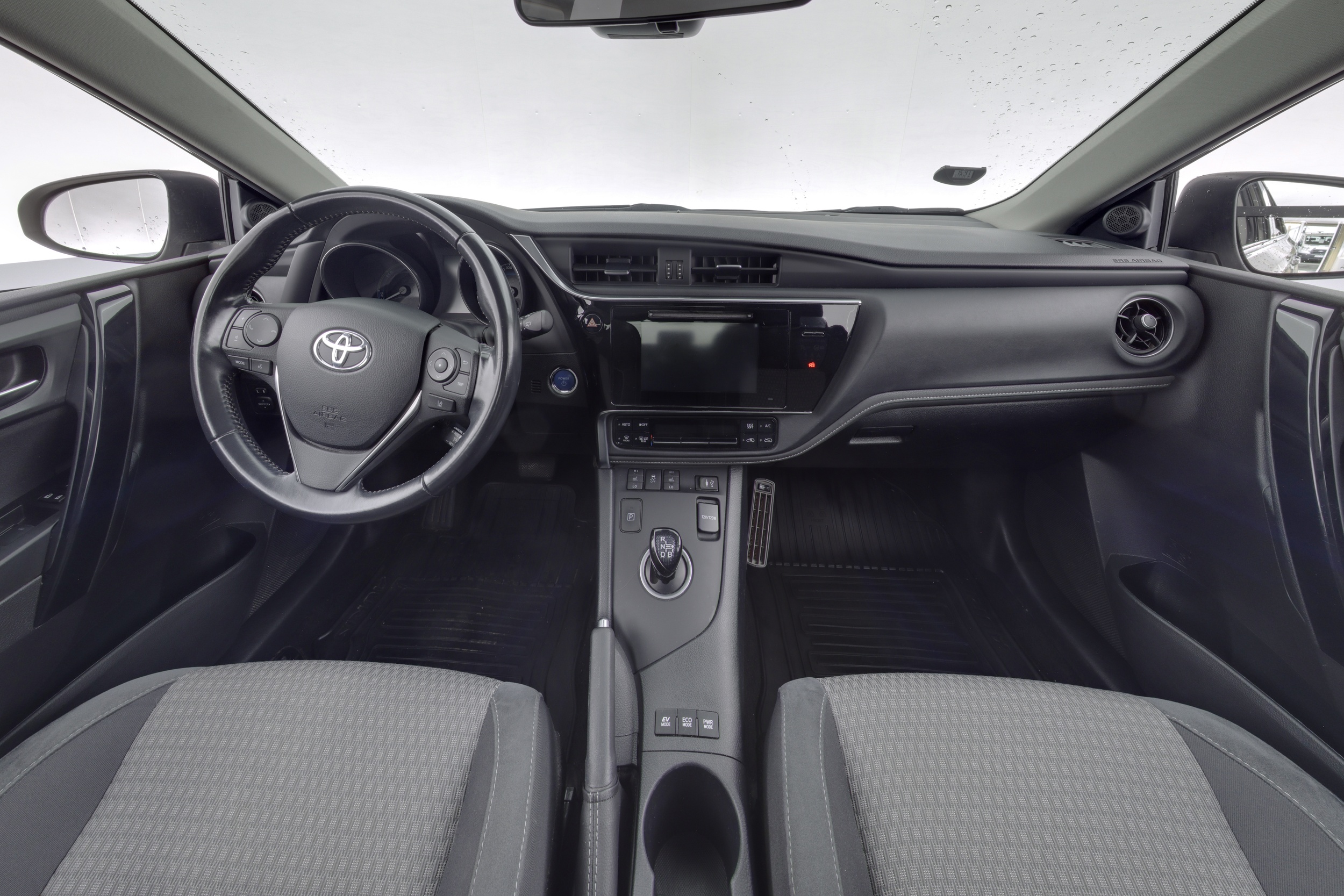 TOYOTA Auris 2018