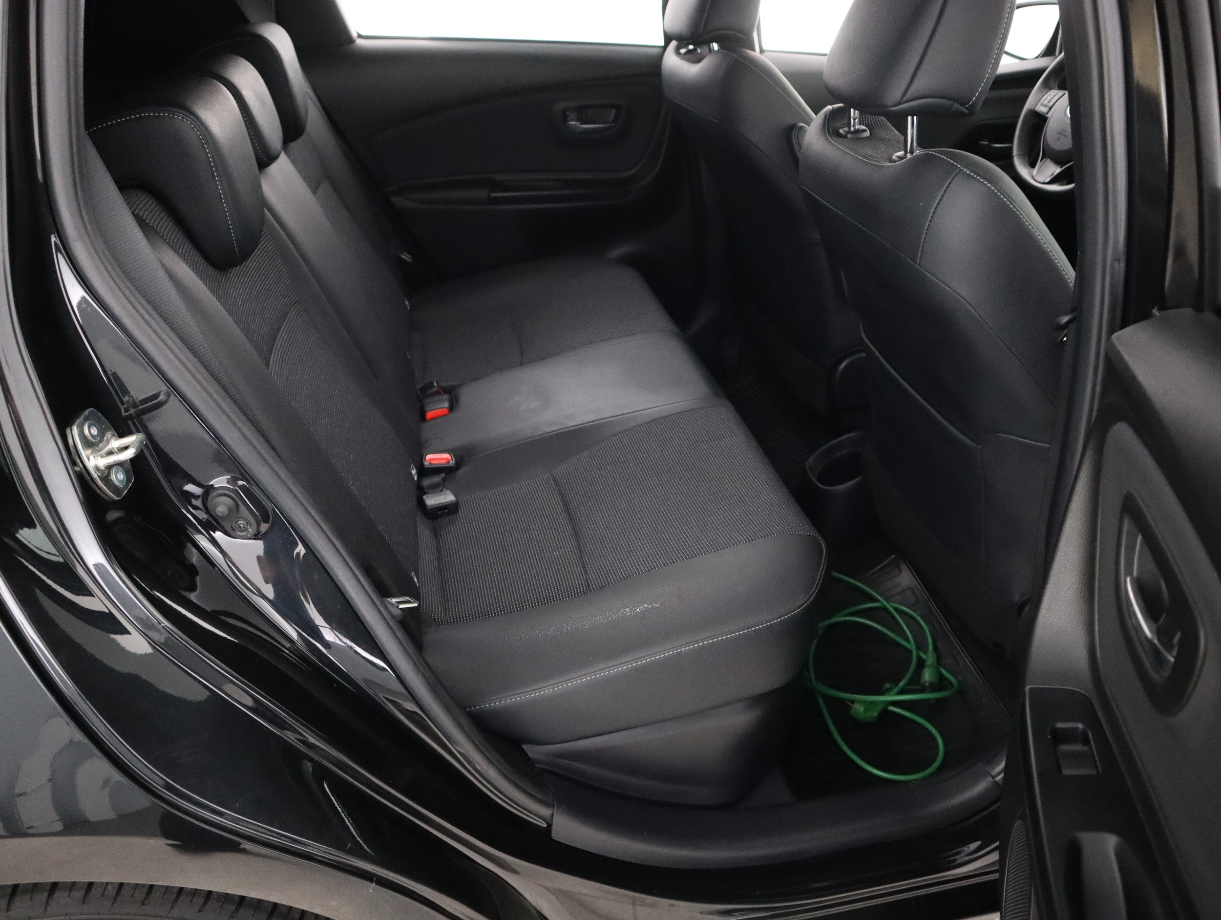 TOYOTA Yaris 11