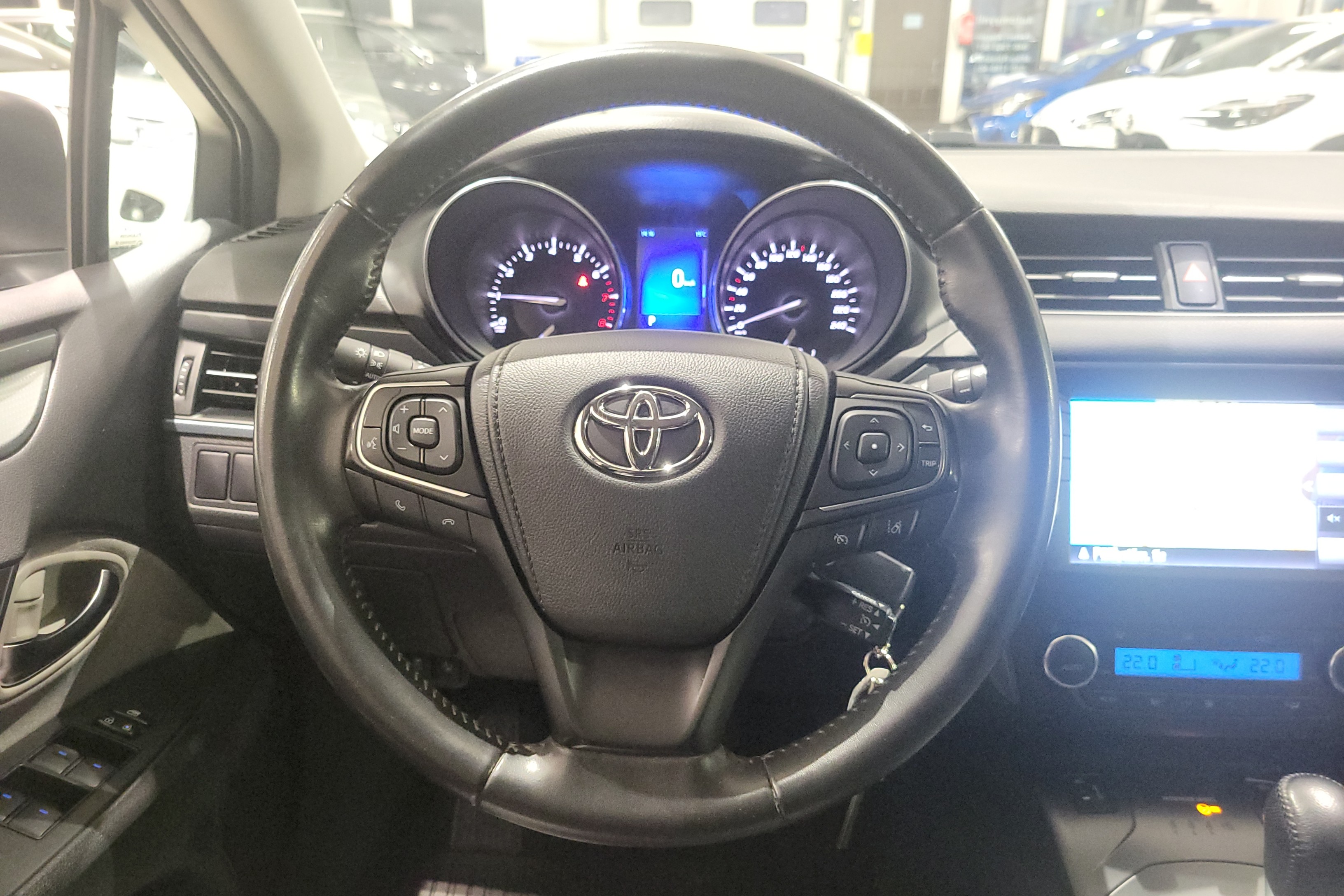 TOYOTA Avensis 2017