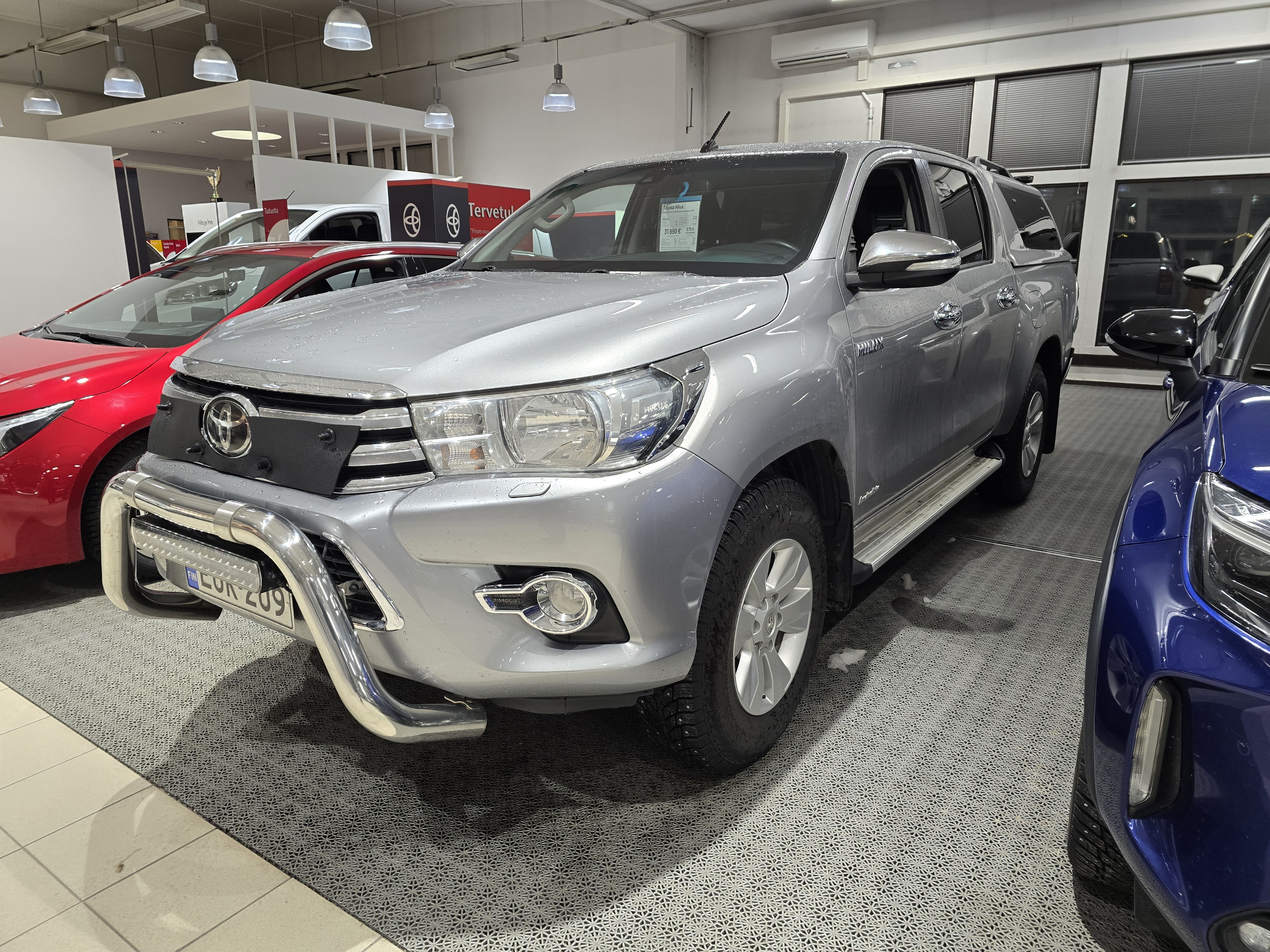 TOYOTA Hilux 2016