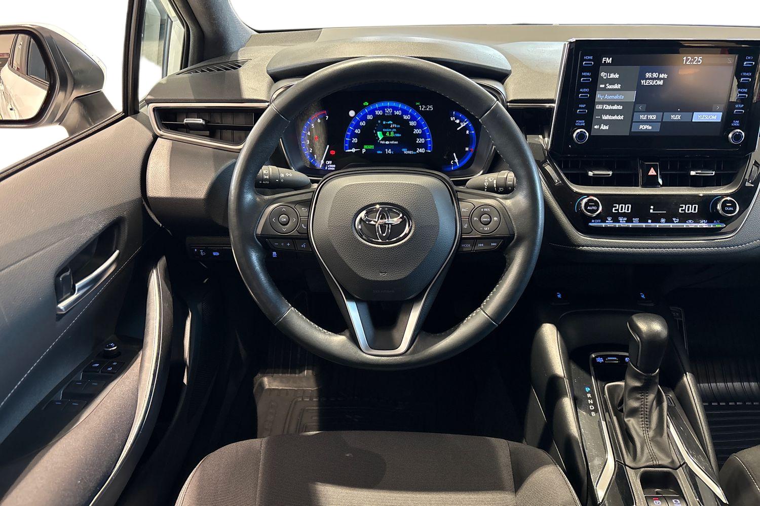 TOYOTA Corolla 2023