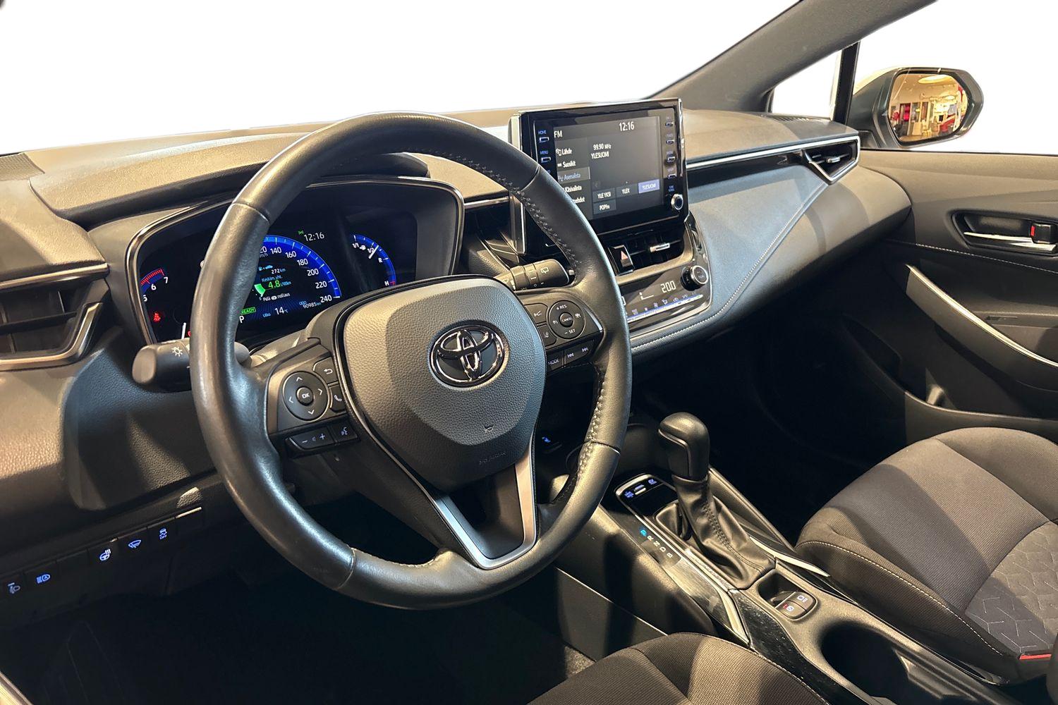 TOYOTA Corolla 2023