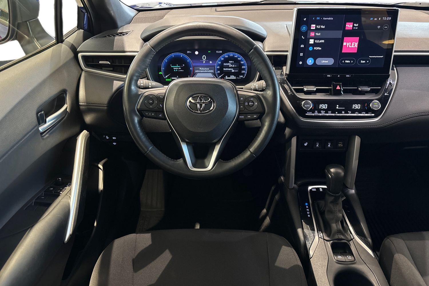 TOYOTA Corolla Cross 2024