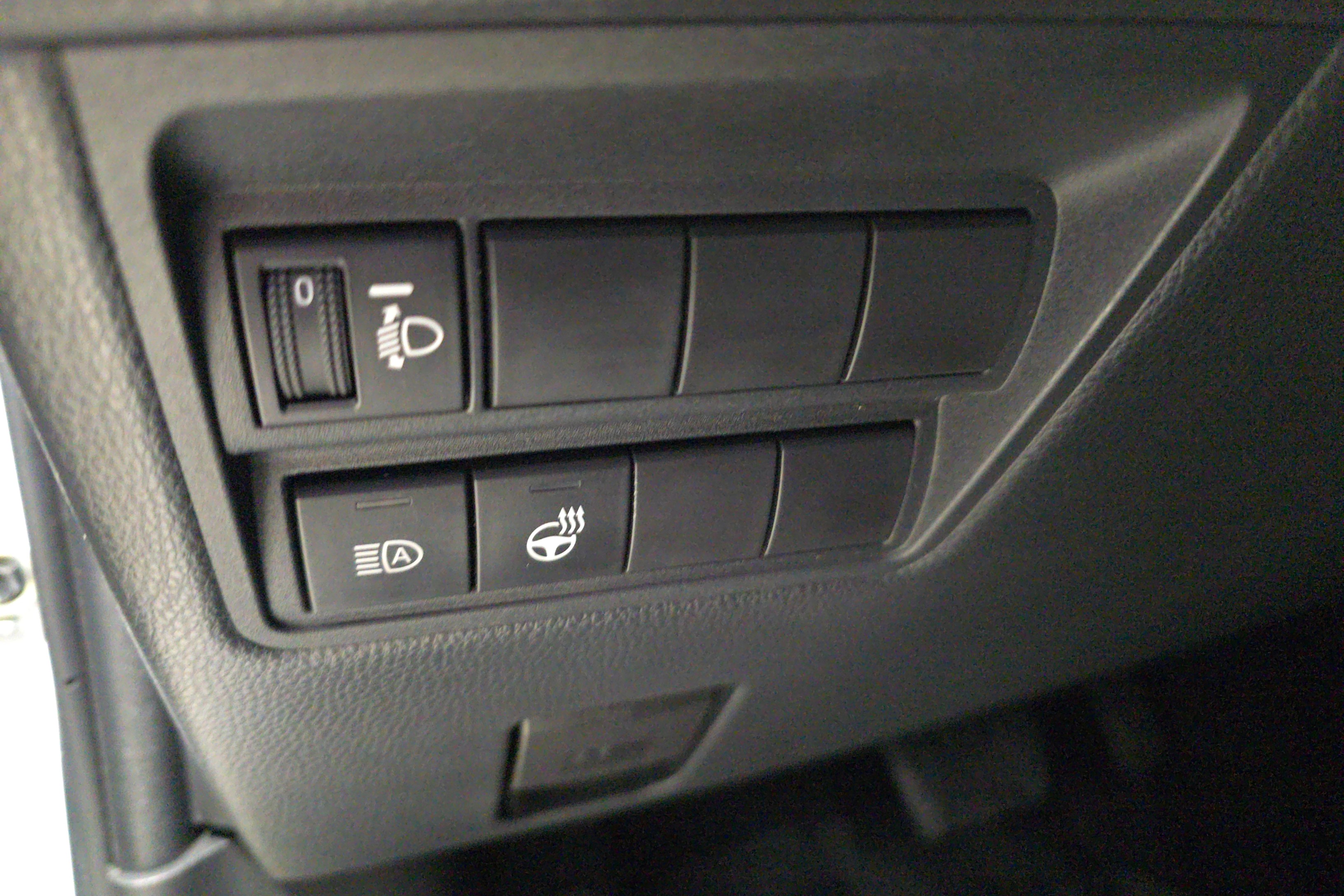 TOYOTA Yaris 2024