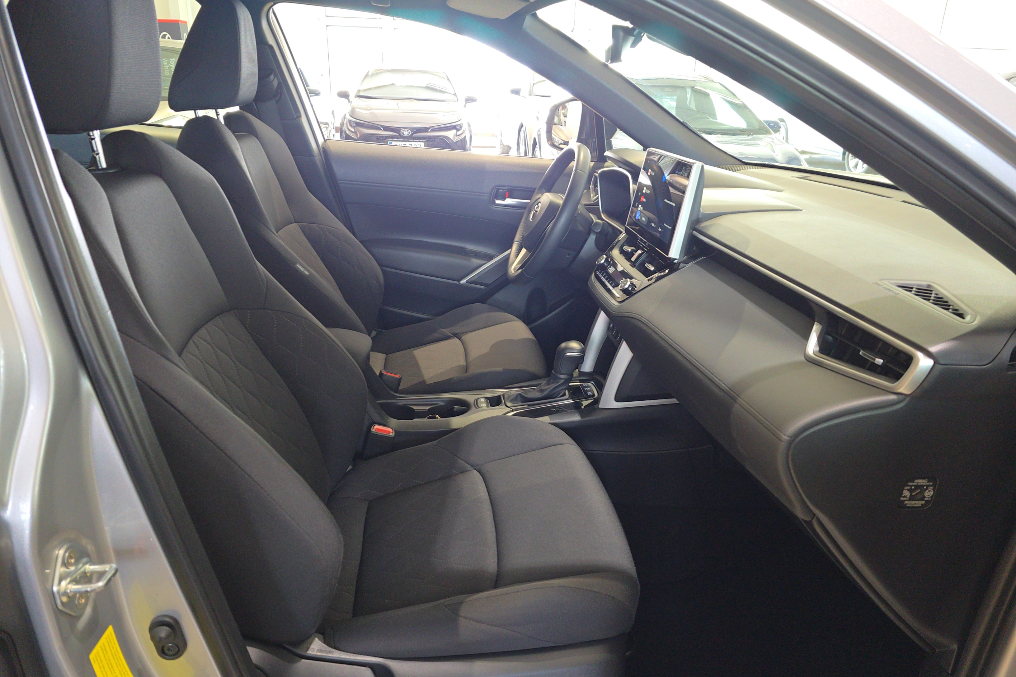 TOYOTA Corolla Cross 2024