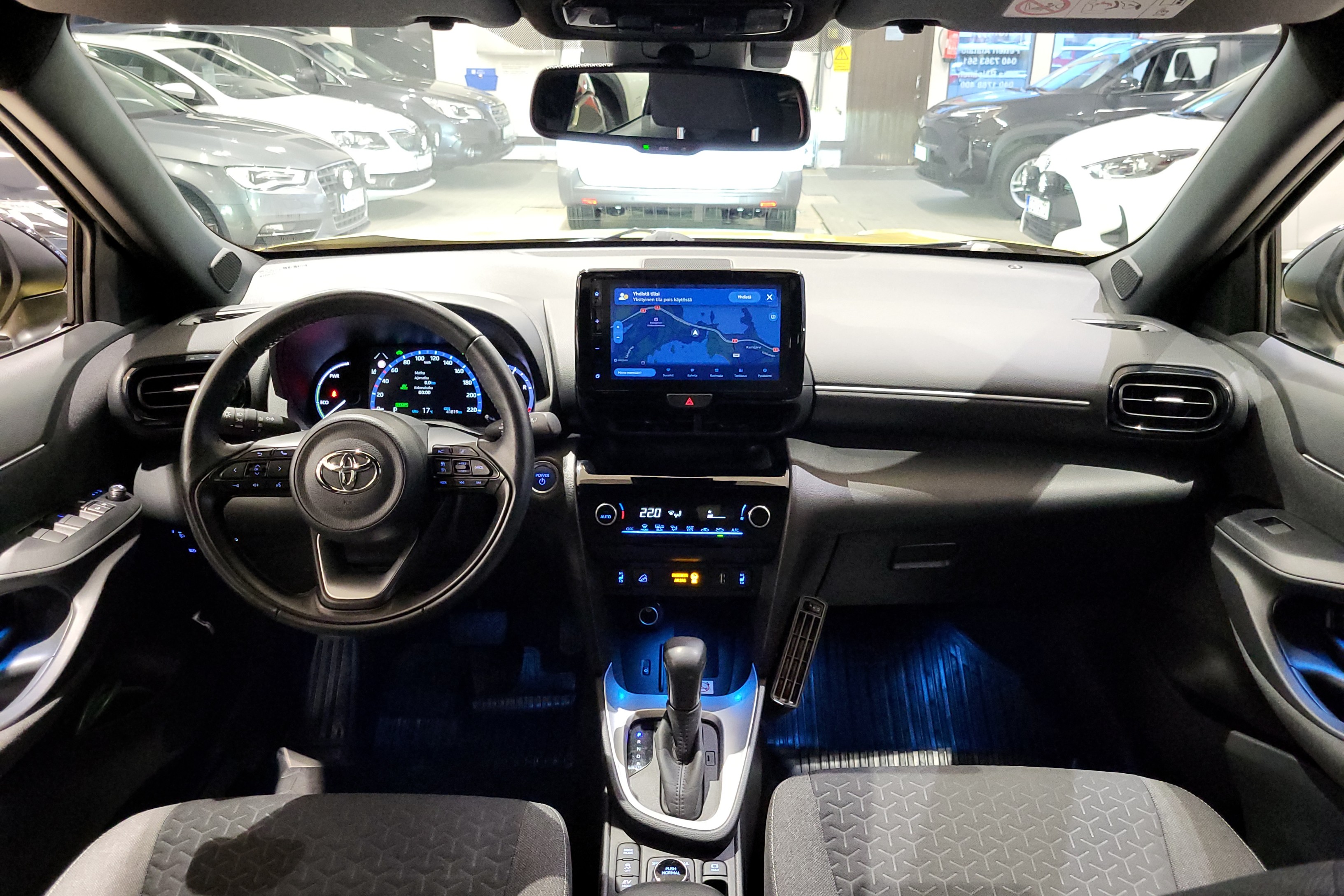 TOYOTA Yaris Cross 2022