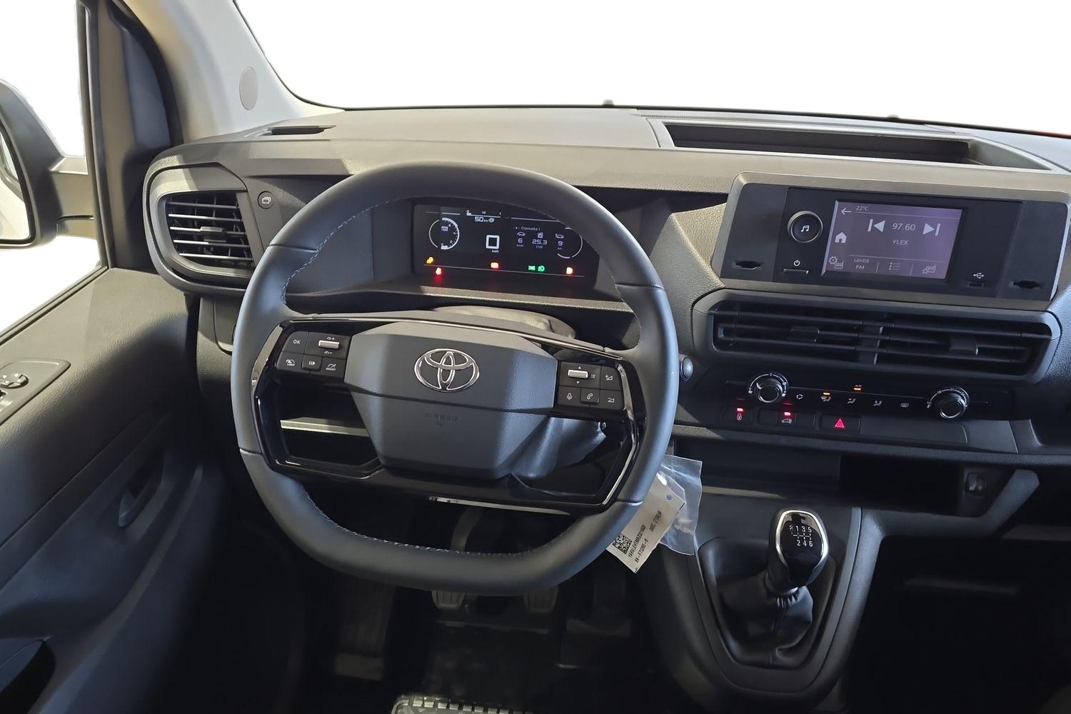TOYOTA Proace 2025