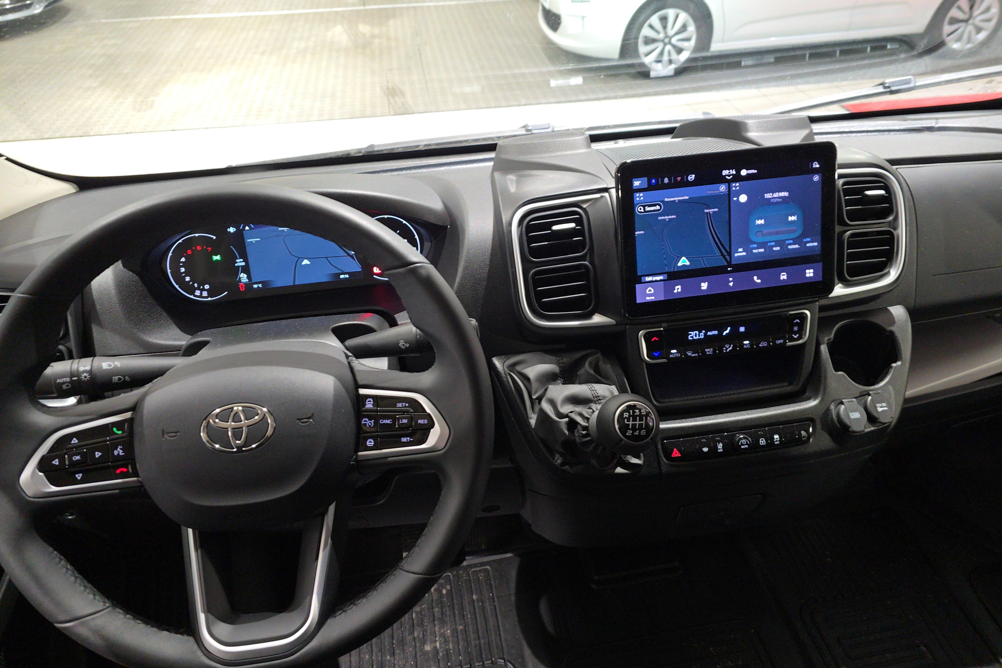 Toyota Proace MAX 2025