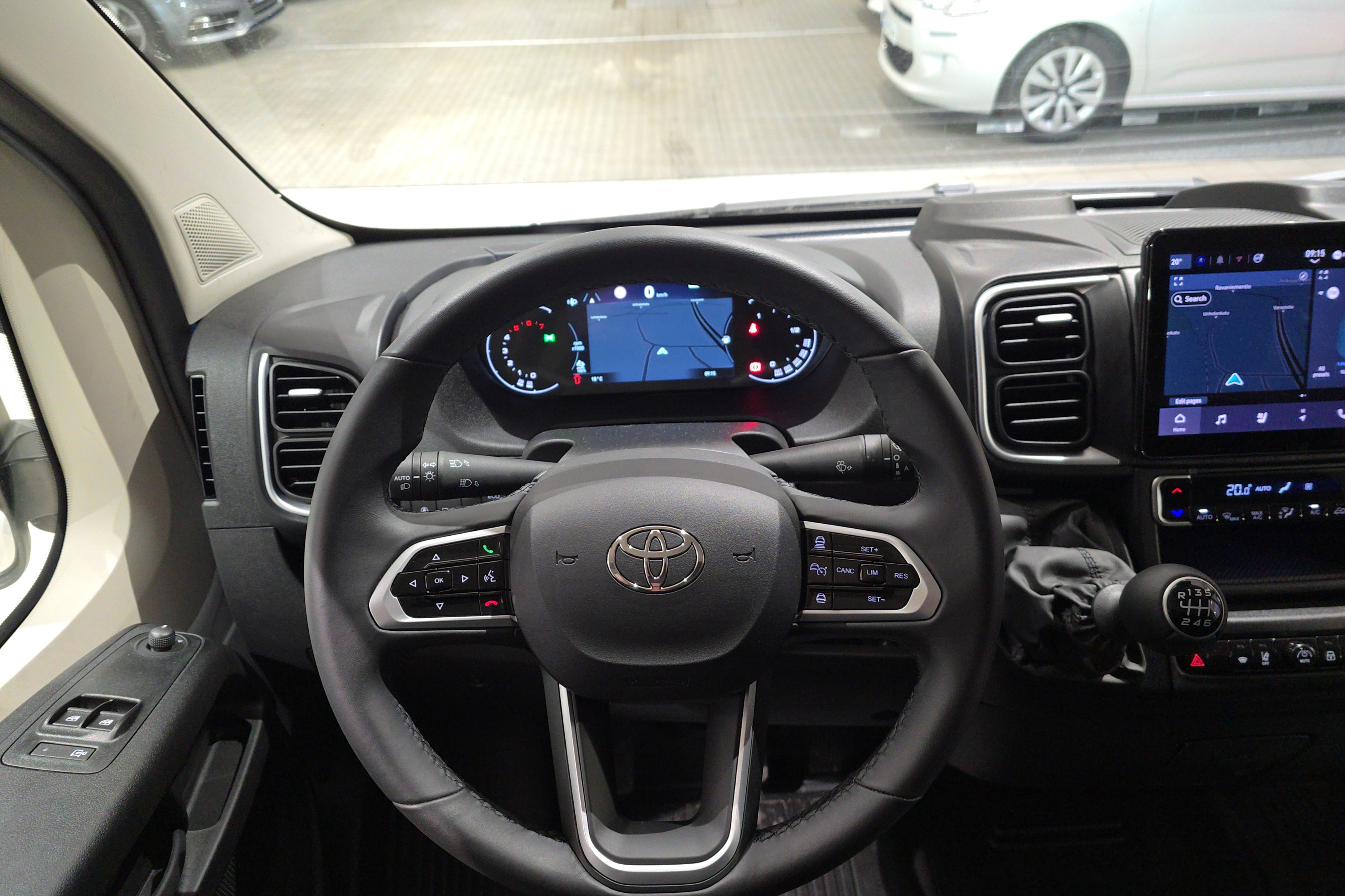 Toyota Proace MAX 2025