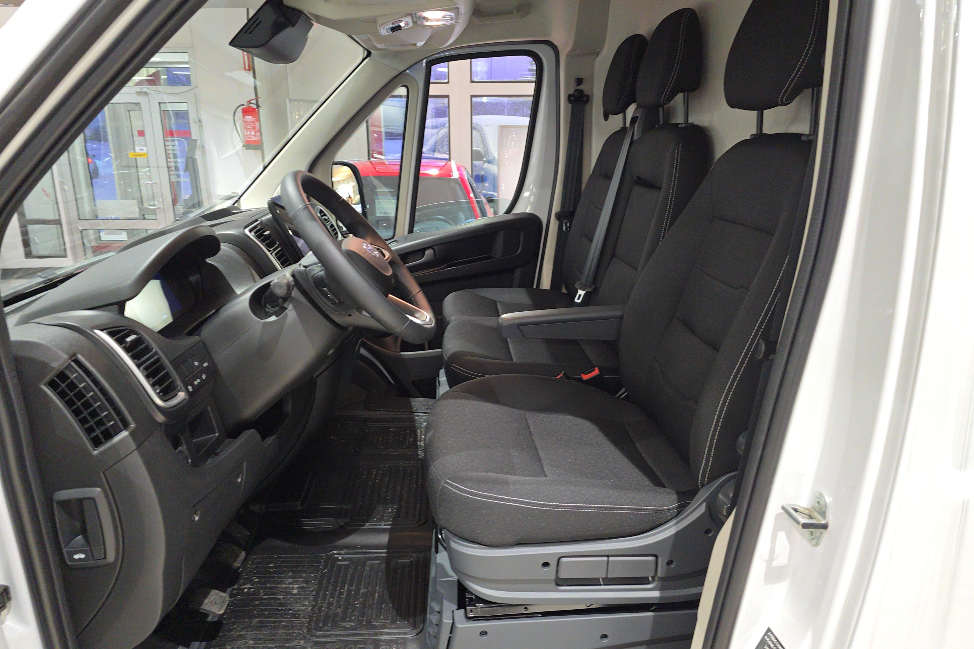 Toyota Proace MAX 2025