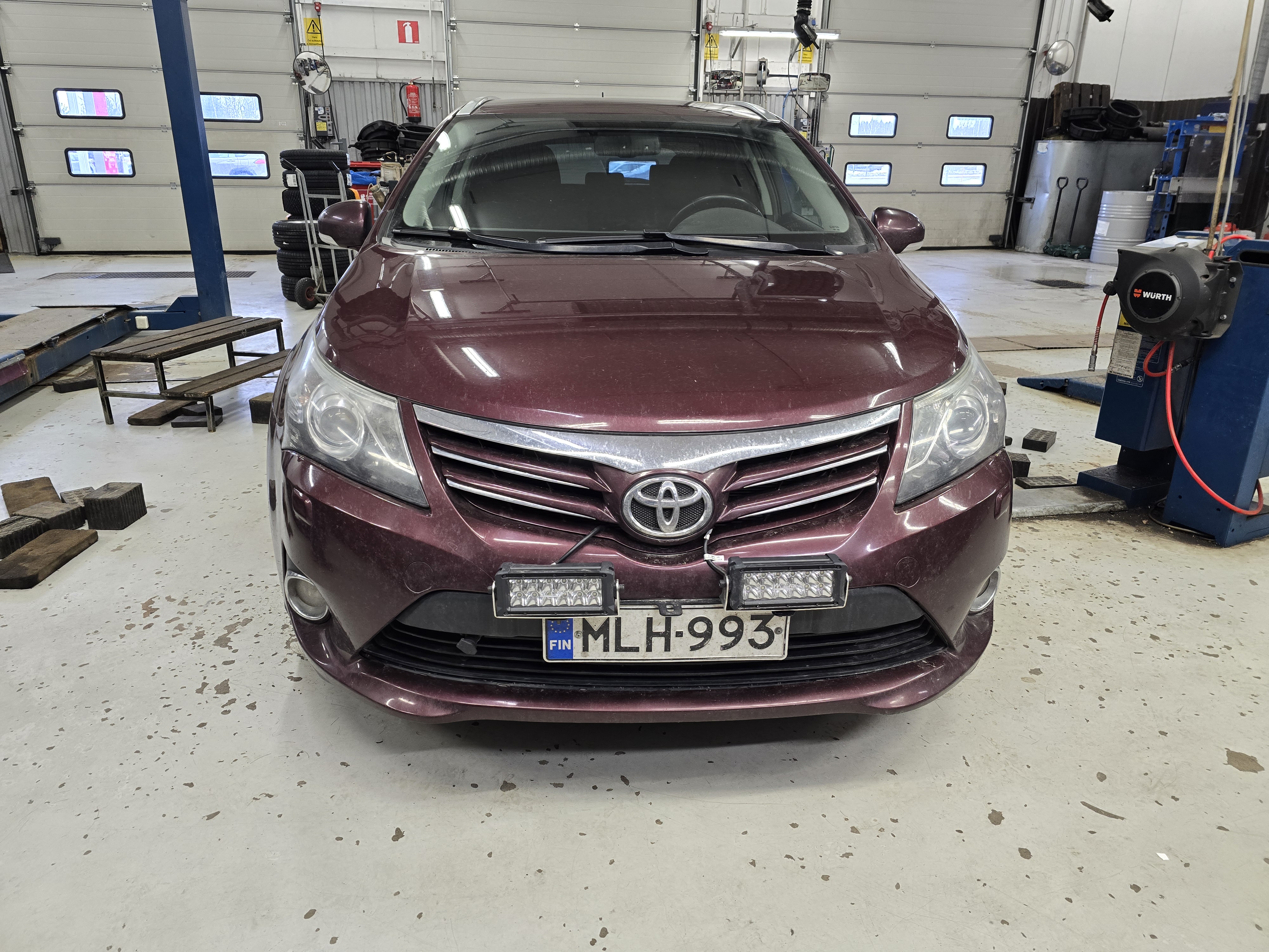 TOYOTA Avensis 2013
