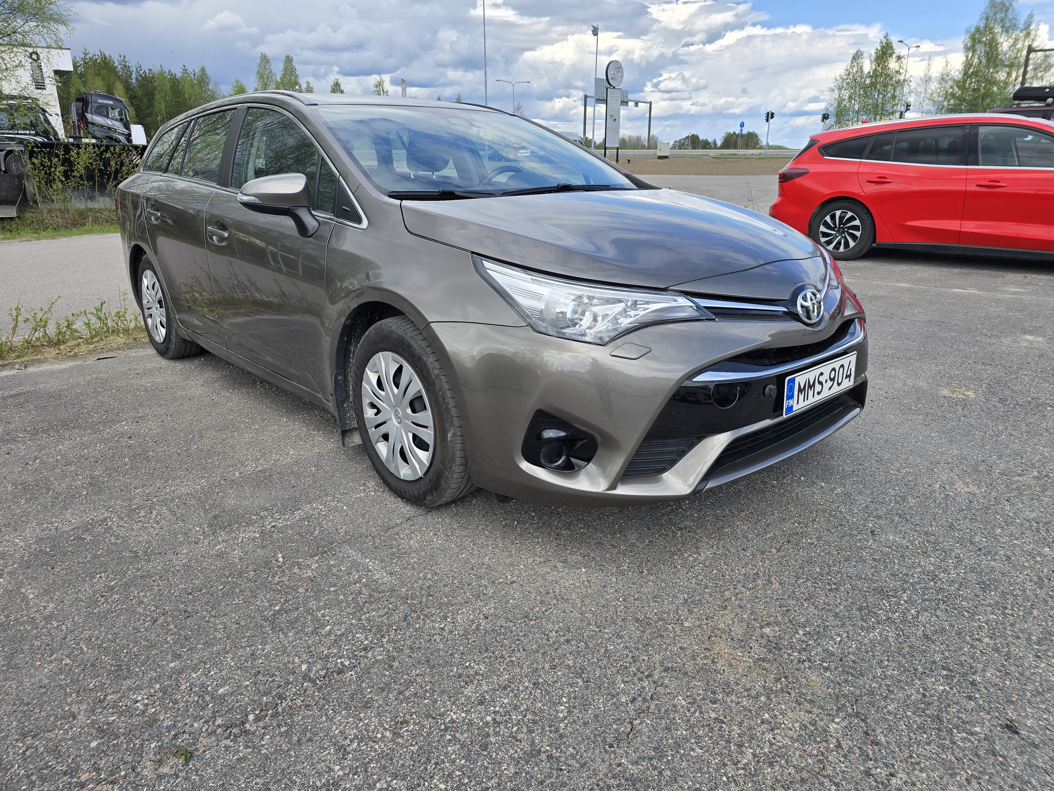 TOYOTA Avensis 2016