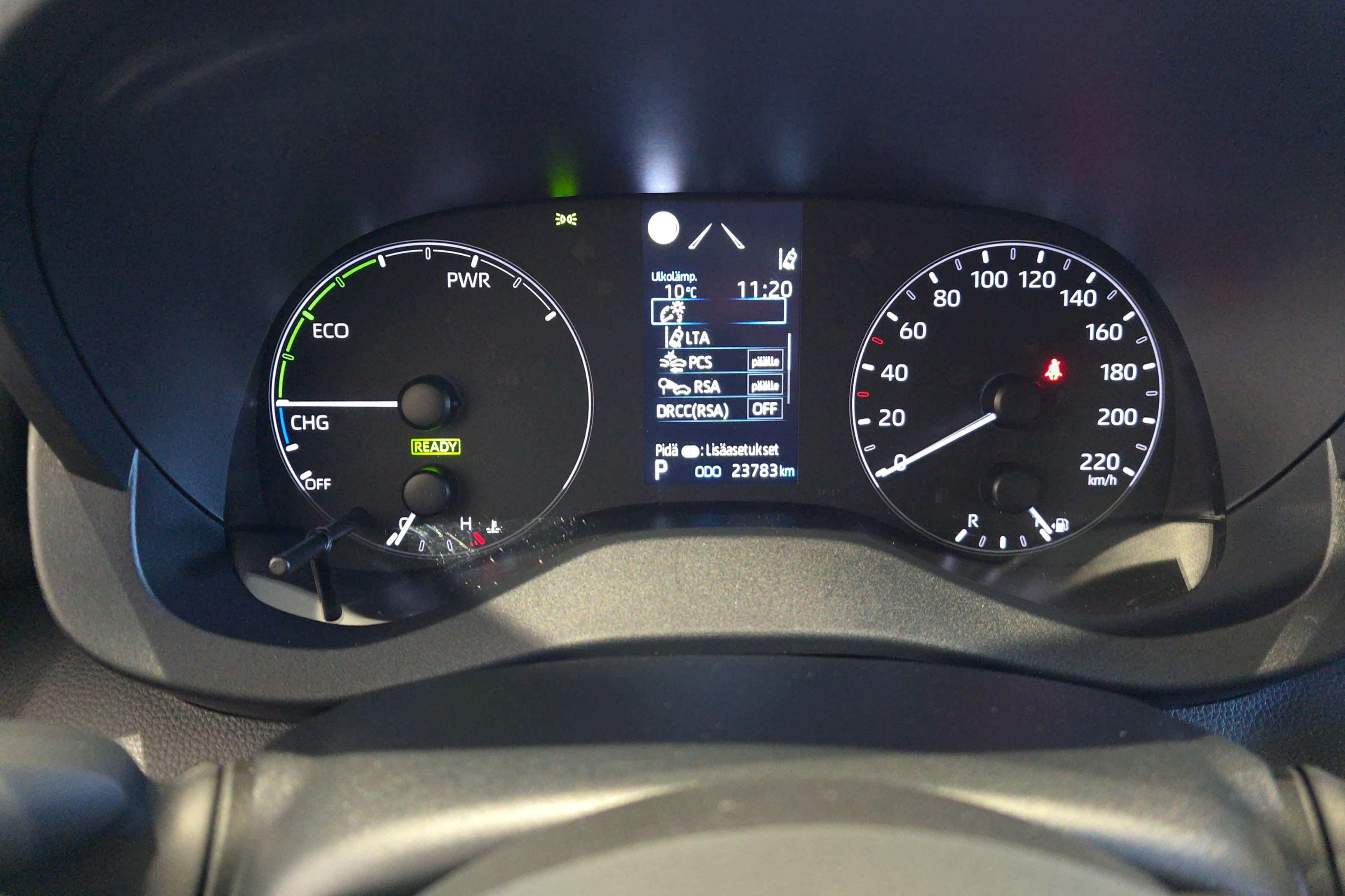 TOYOTA TOYOTA YARIS HYBRID 2023