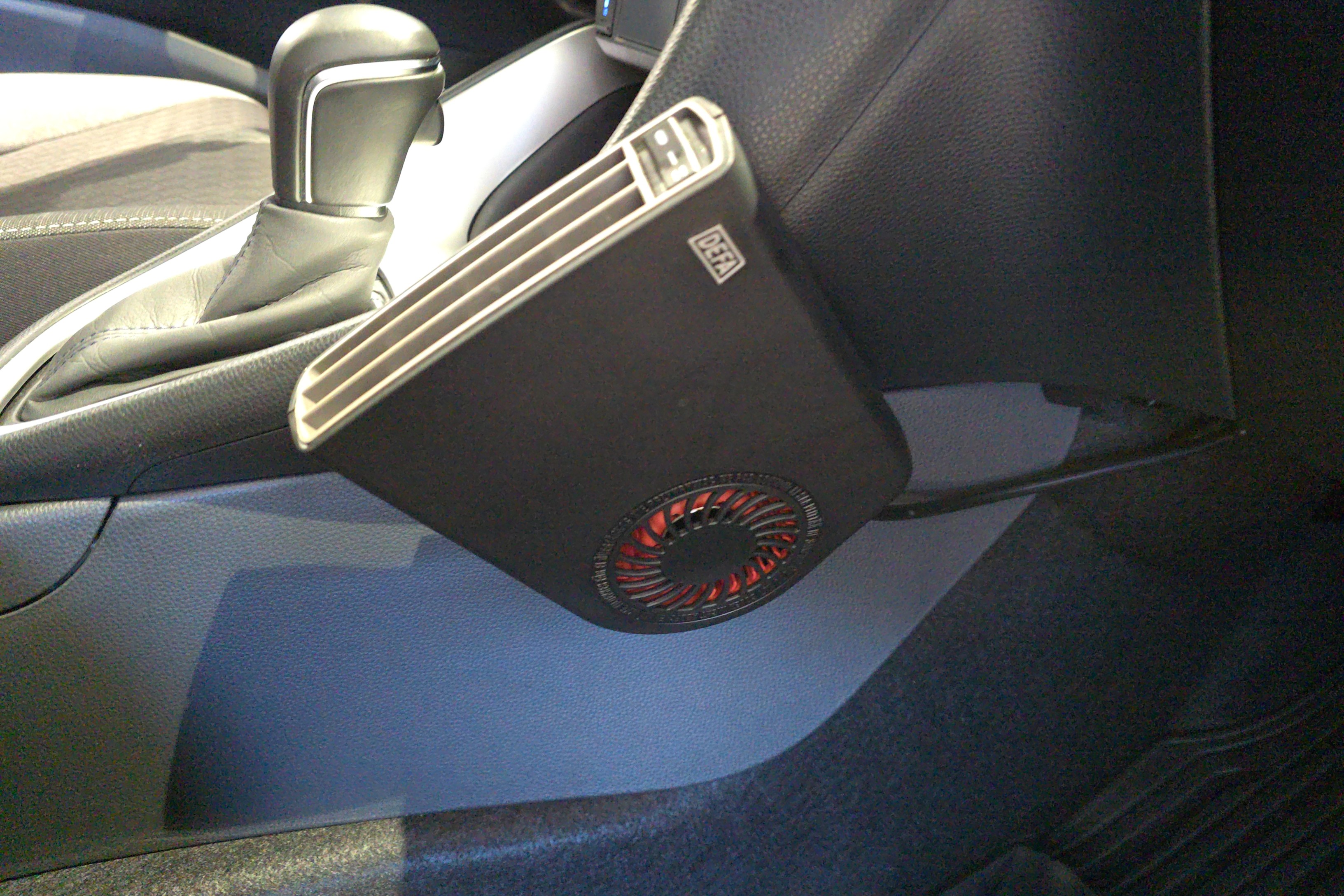 TOYOTA TOYOTA YARIS HYBRID 2023