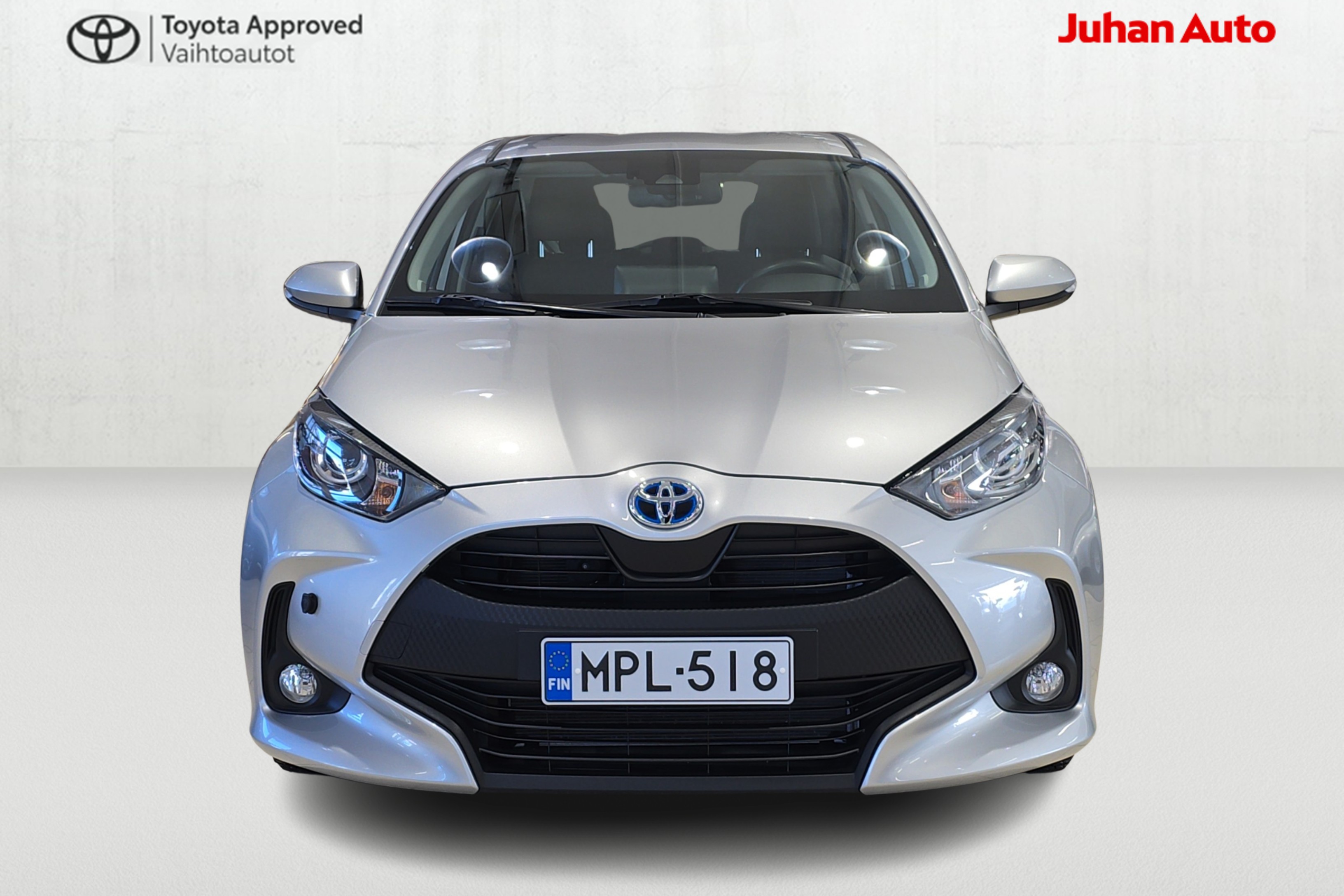 TOYOTA TOYOTA YARIS HYBRID 2023