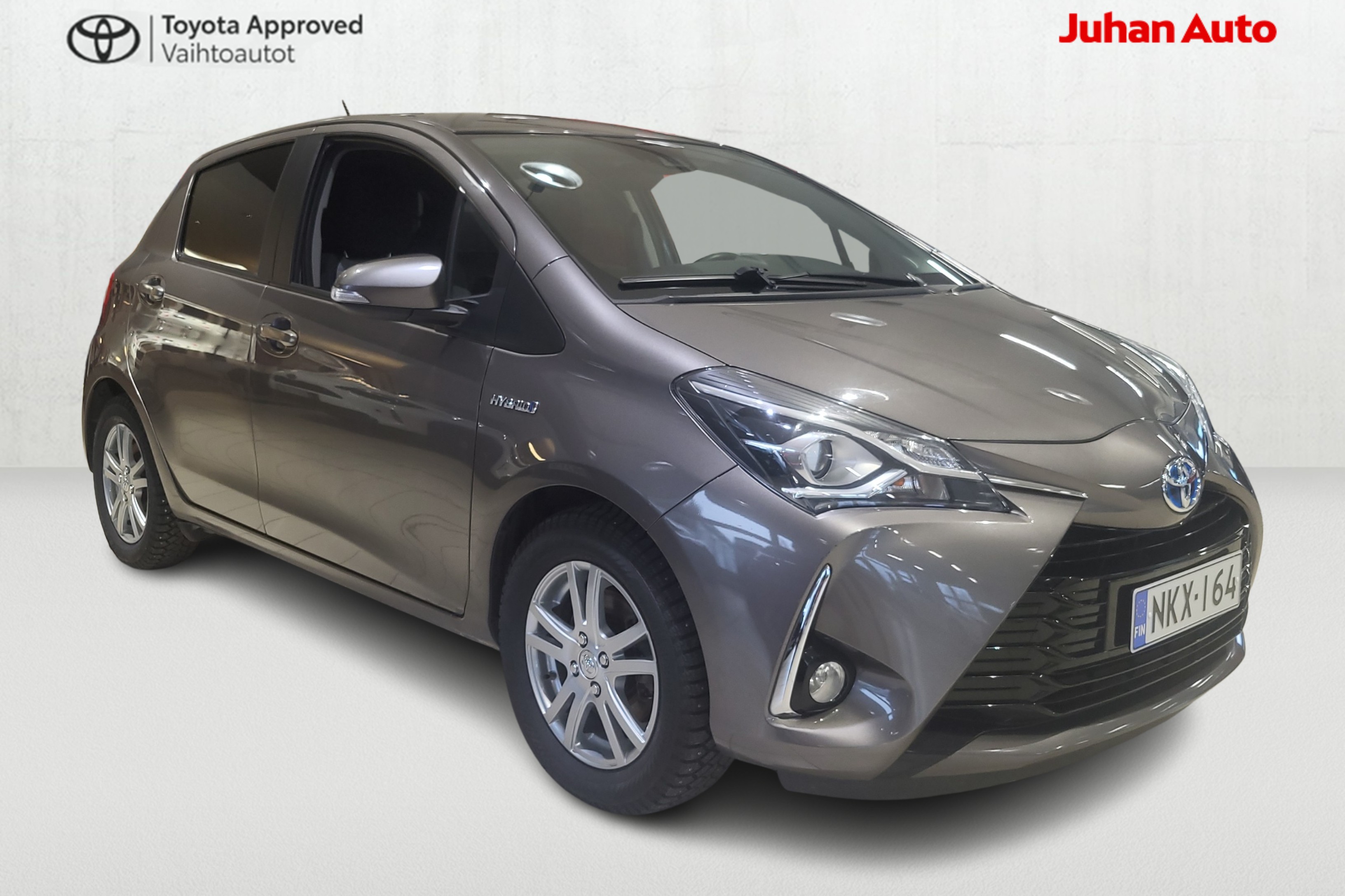 TOYOTA Yaris 2017